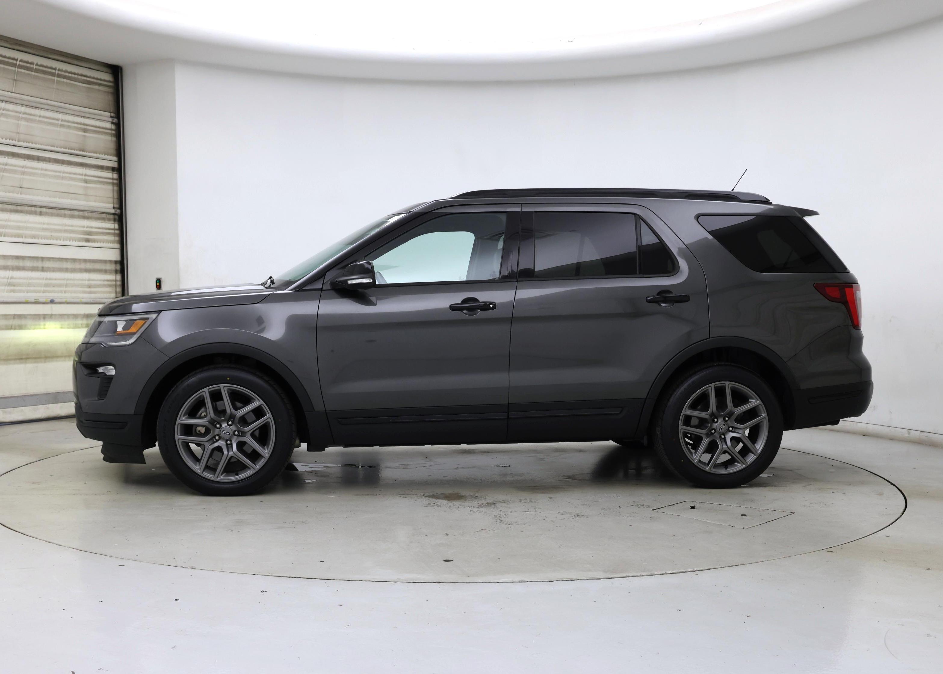 Thumbnail: 2018 Ford Explorer - 3