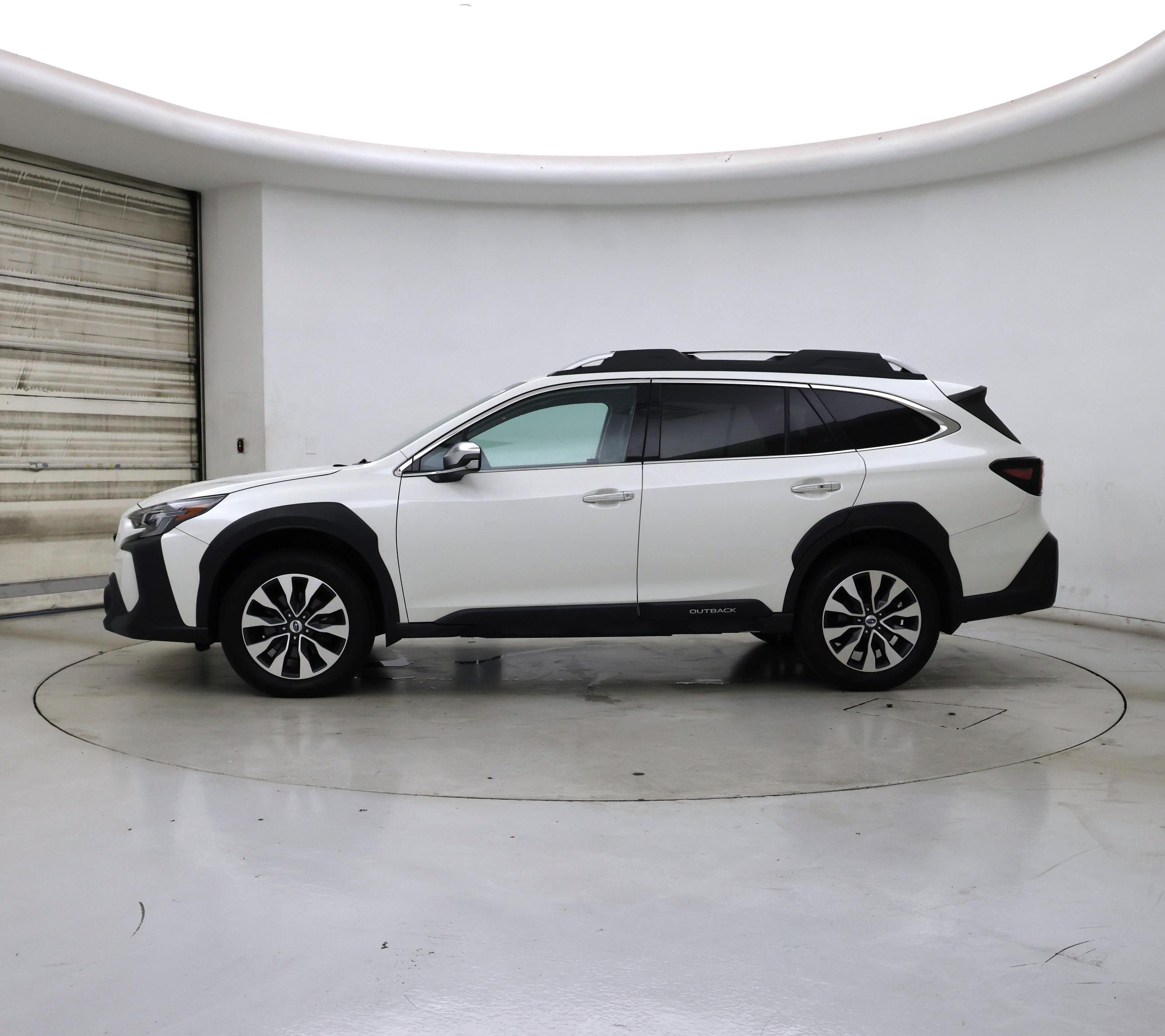 Thumbnail: 2023 Subaru Outback - 3