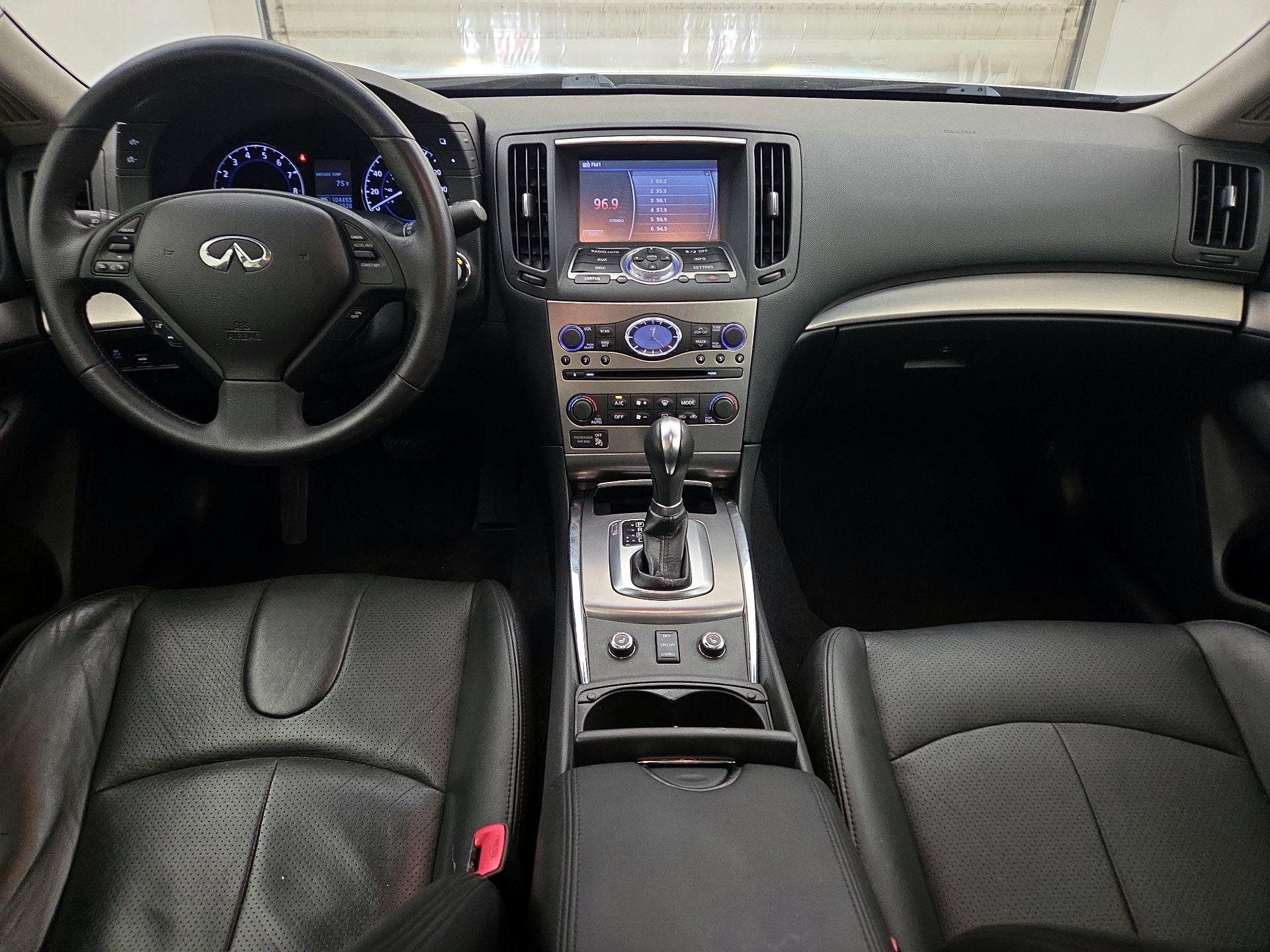 Thumbnail: 2015 INFINITI  - 9