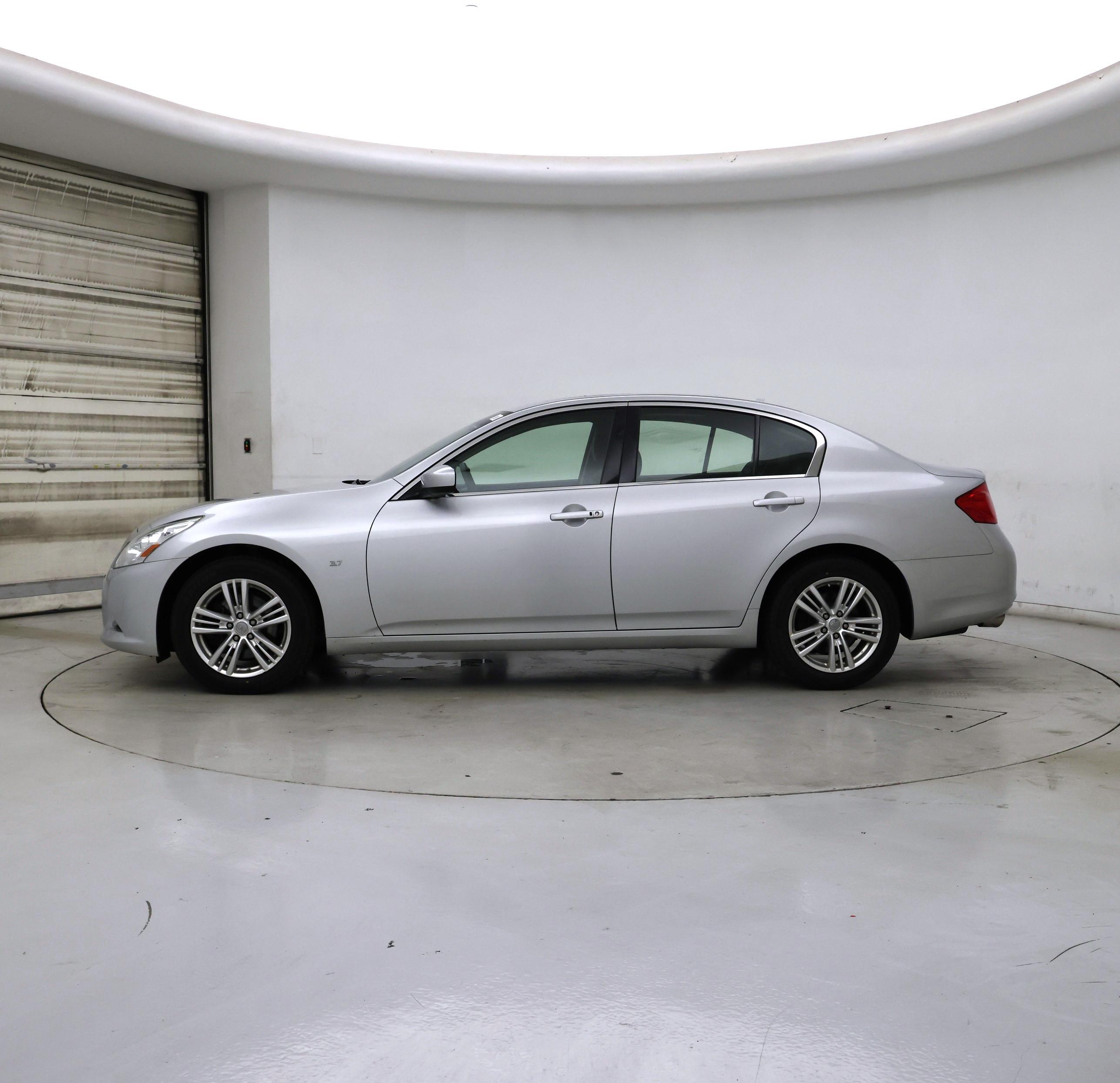Thumbnail: 2015 INFINITI  - 3