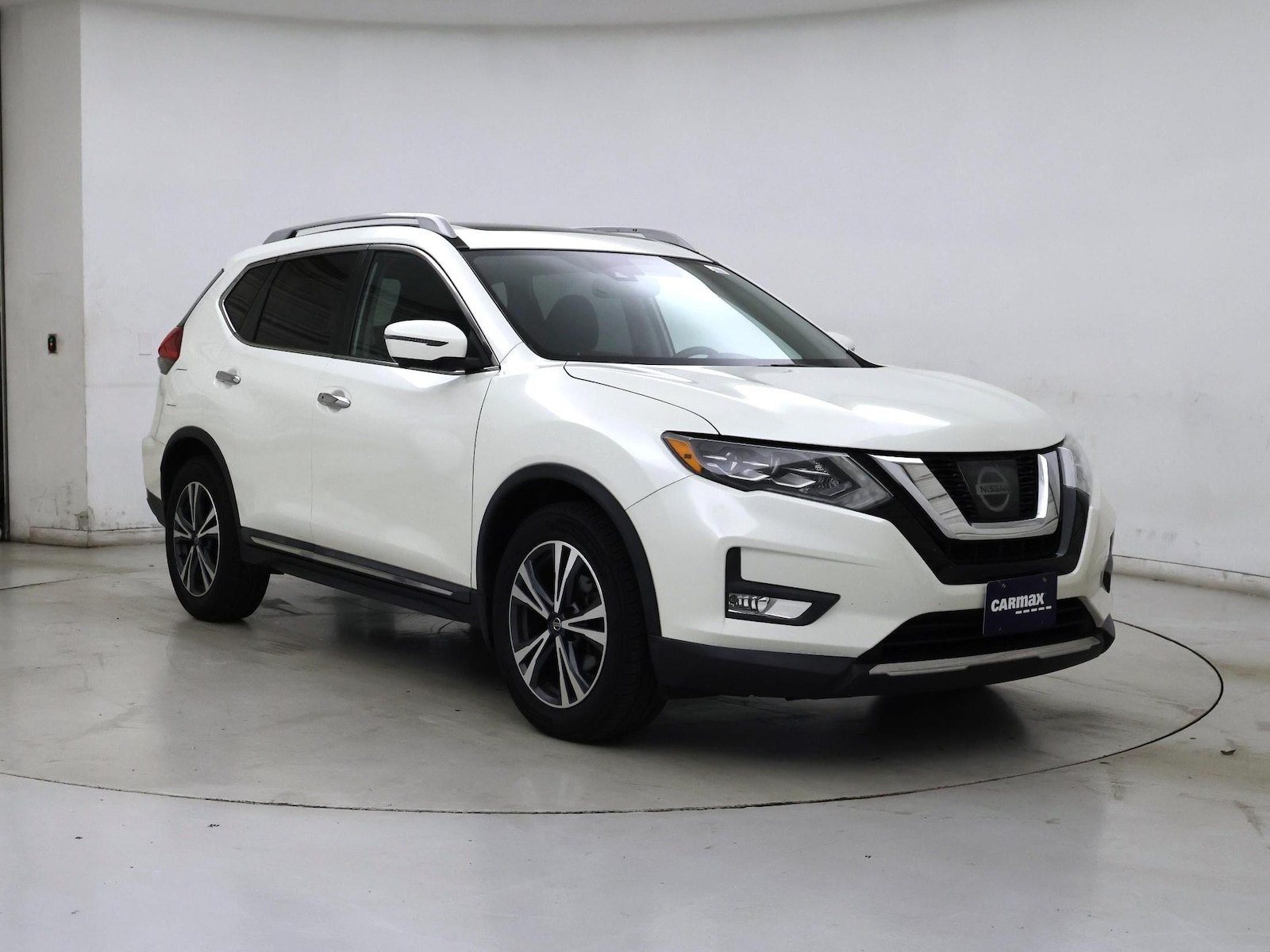 2017 Nissan Rogue SL - Photo 2