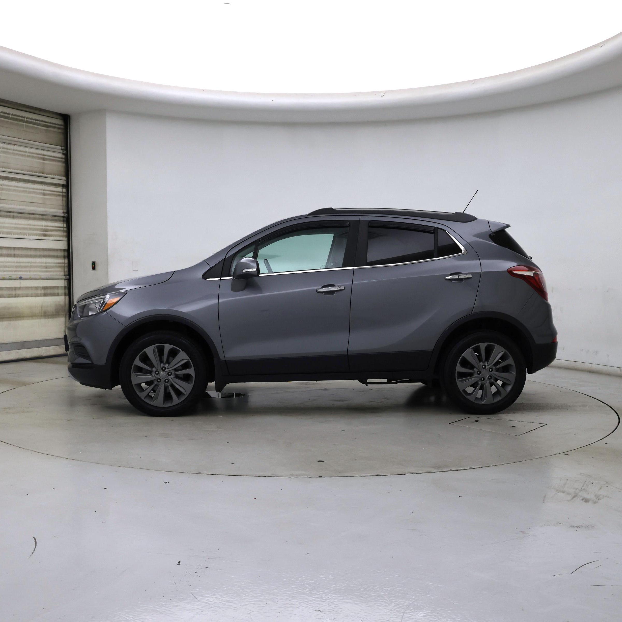 Thumbnail: 2019 Buick Encore - 3