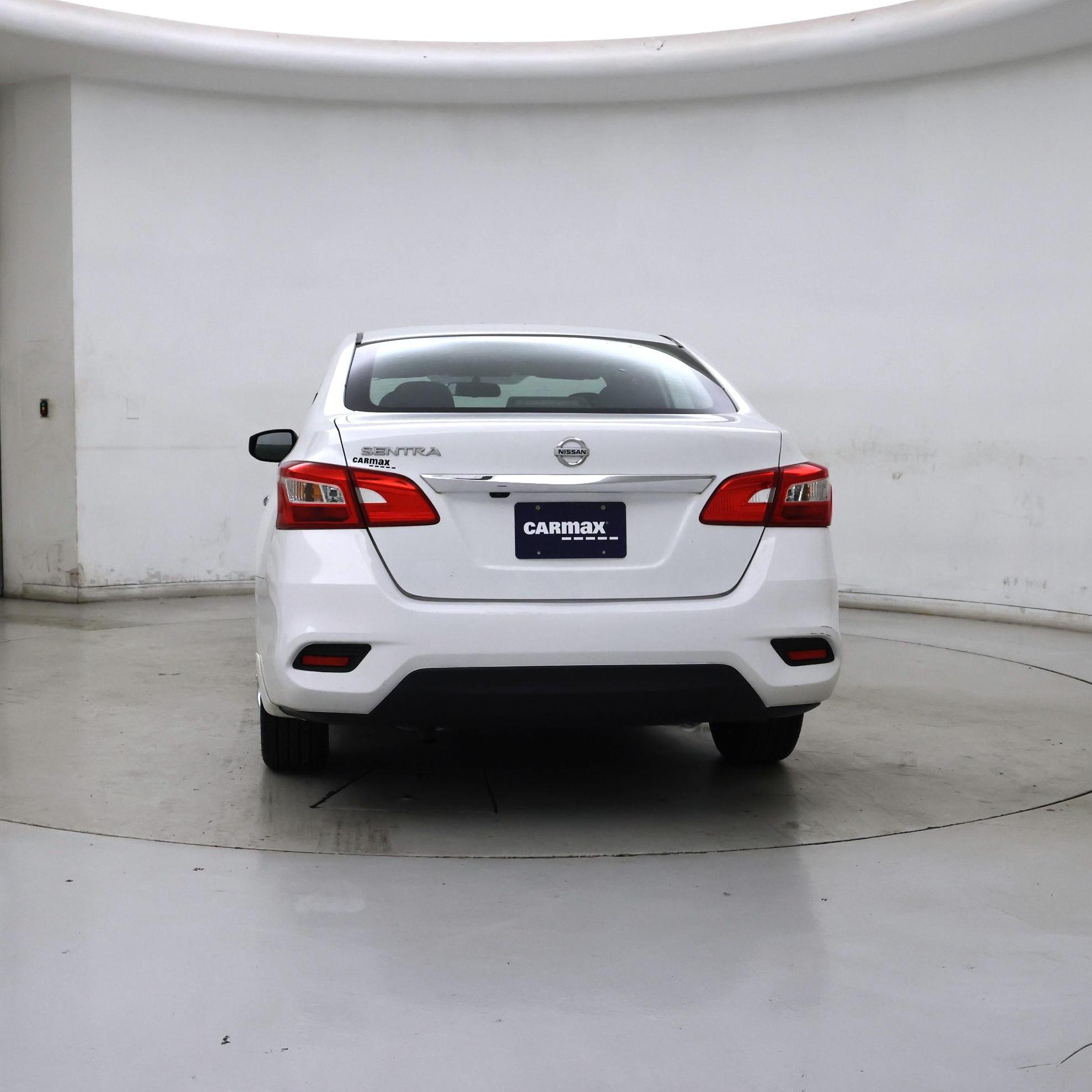 Thumbnail: 2019 Nissan Sentra - 6