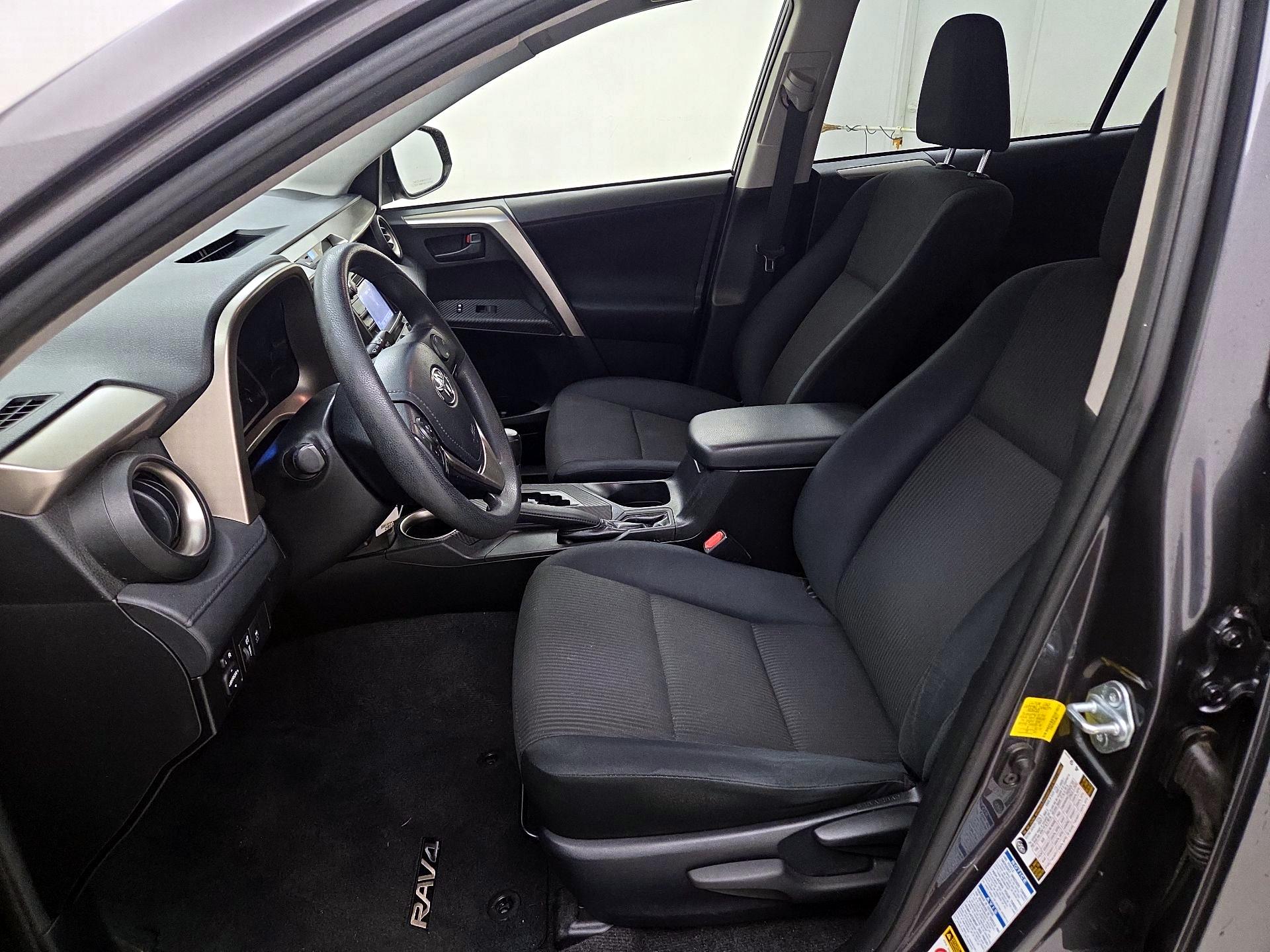 Thumbnail: 2014 Toyota RAV4 - 11