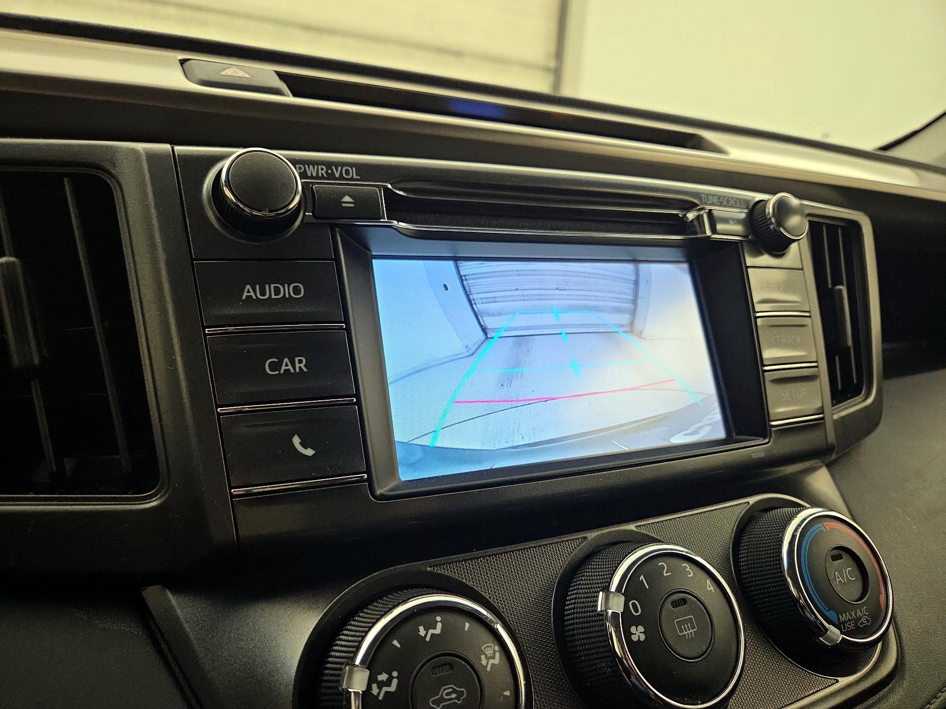 Thumbnail: 2014 Toyota RAV4 - 14