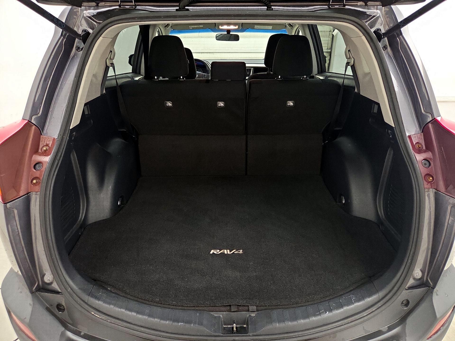 Thumbnail: 2014 Toyota RAV4 - 20