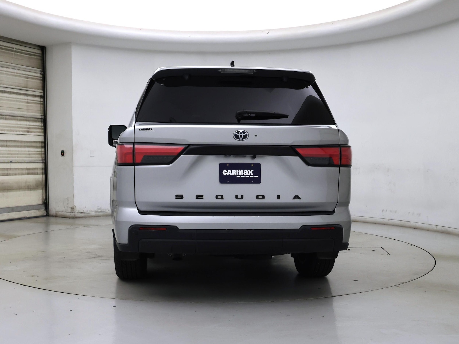 2023 Toyota Sequoia SR5 - Photo 7
