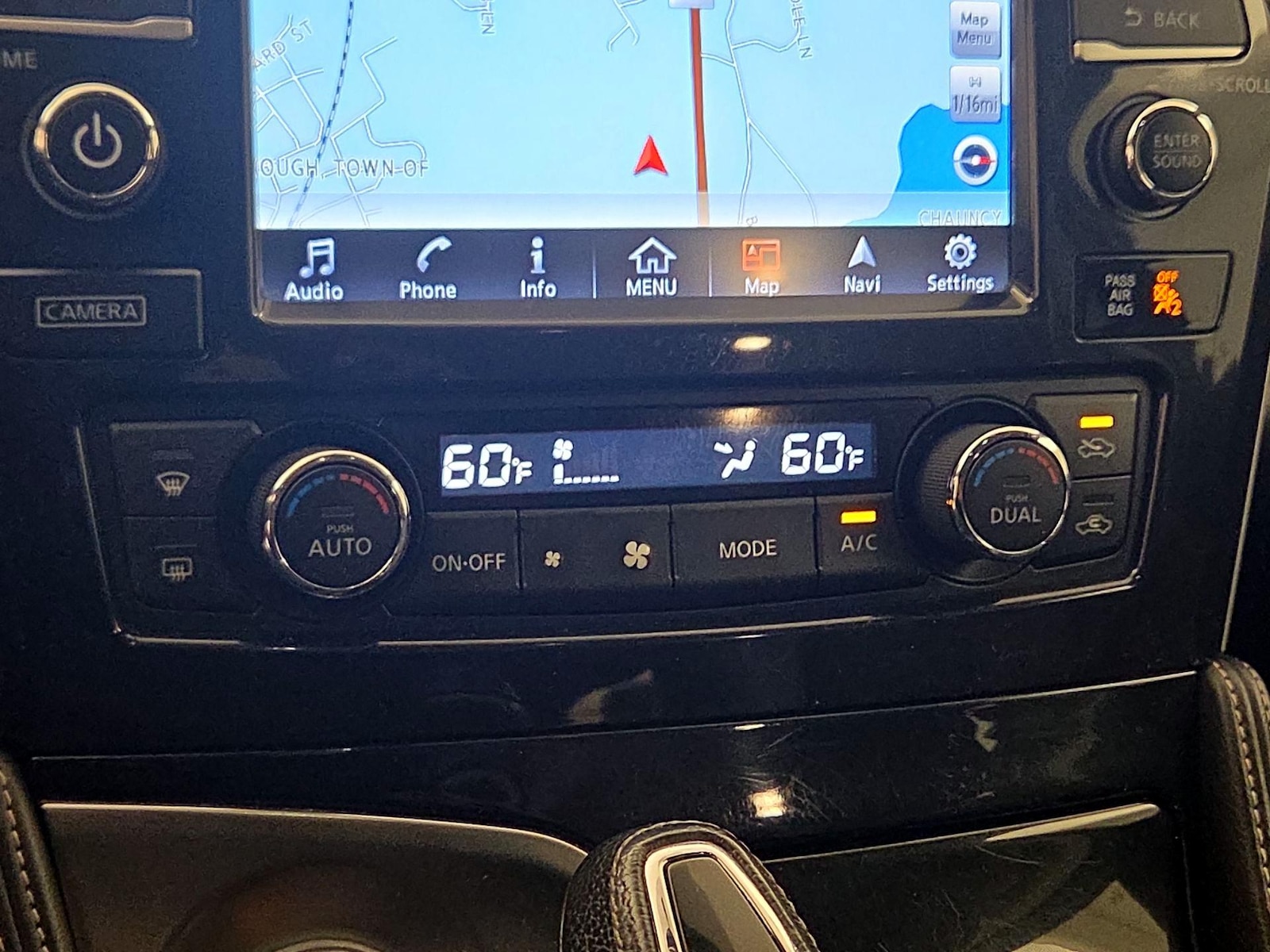 2017 Nissan Maxima SV - Photo 18