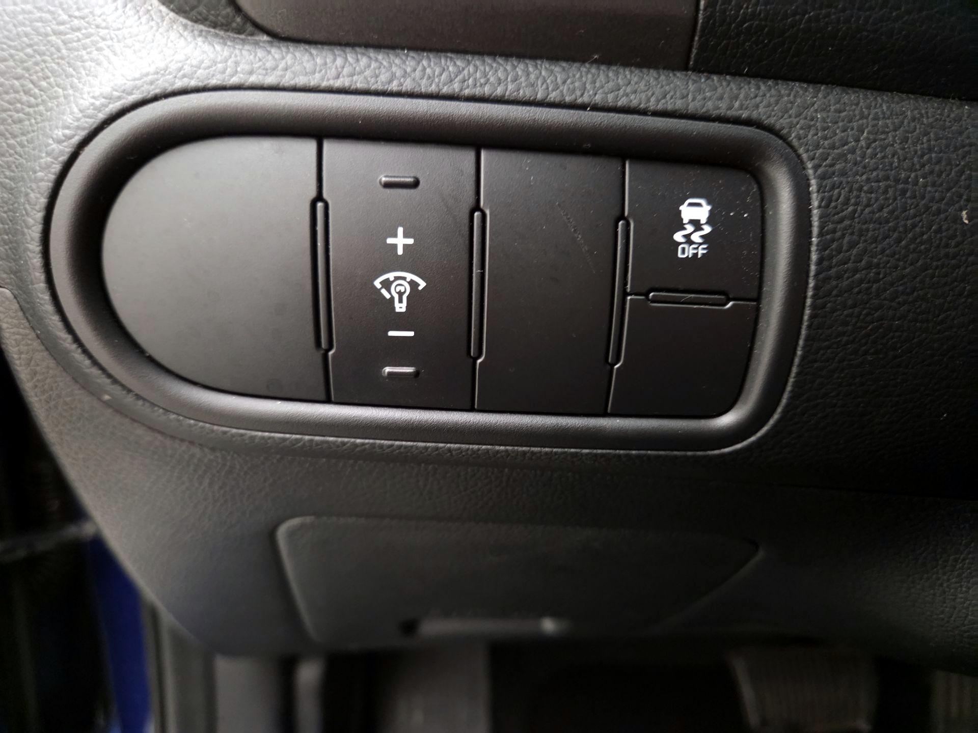 Thumbnail: 2017 Kia Forte - 13