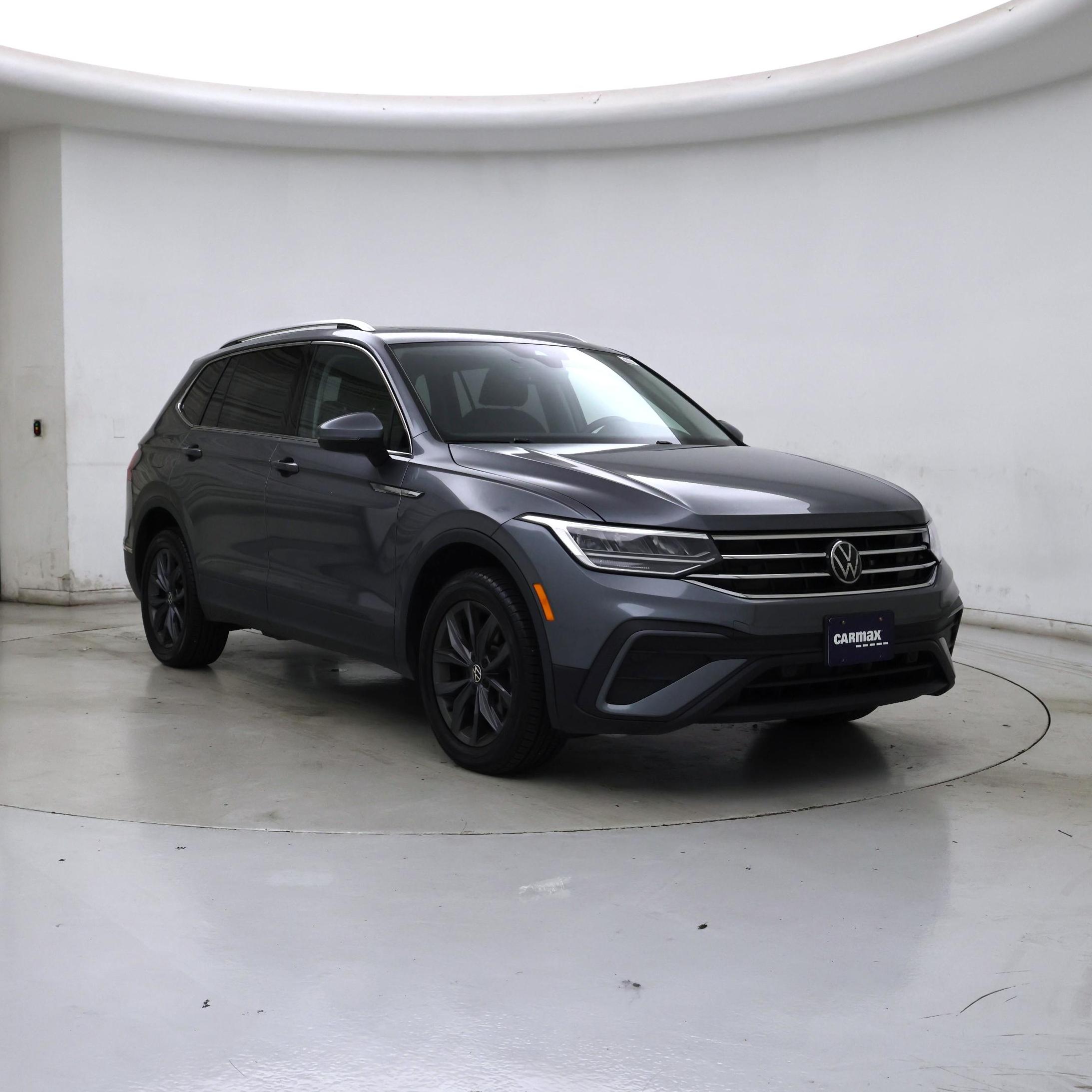 Gray 2022 Volkswagen Tiguan SUV / Crossover All-Wheel Drive Automatic