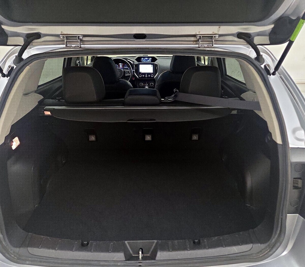 Trunk/Cargo (Seats Up)
