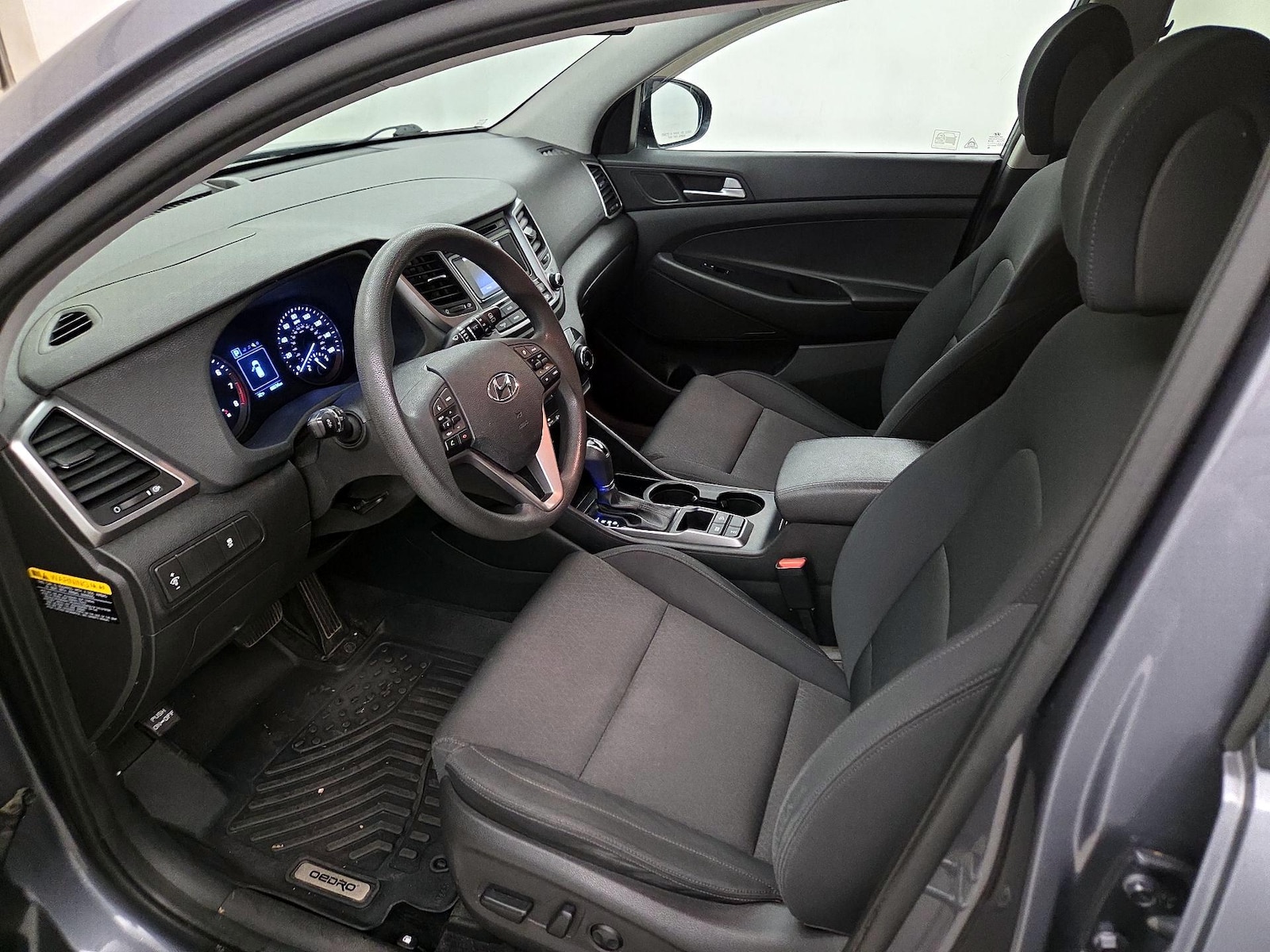 Power Seat(s) & Side Airbags