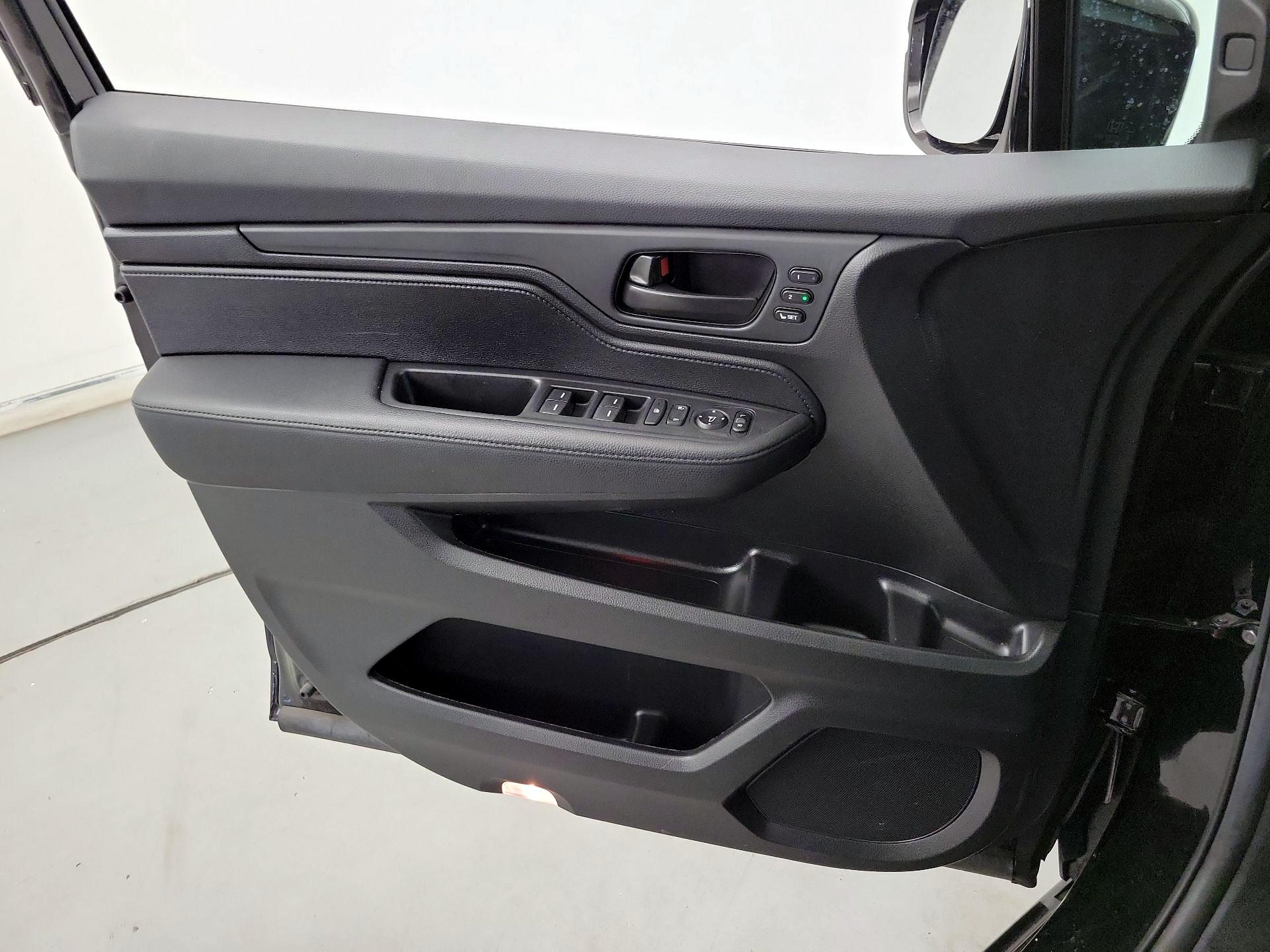 Thumbnail: 2025 Honda Odyssey - 12