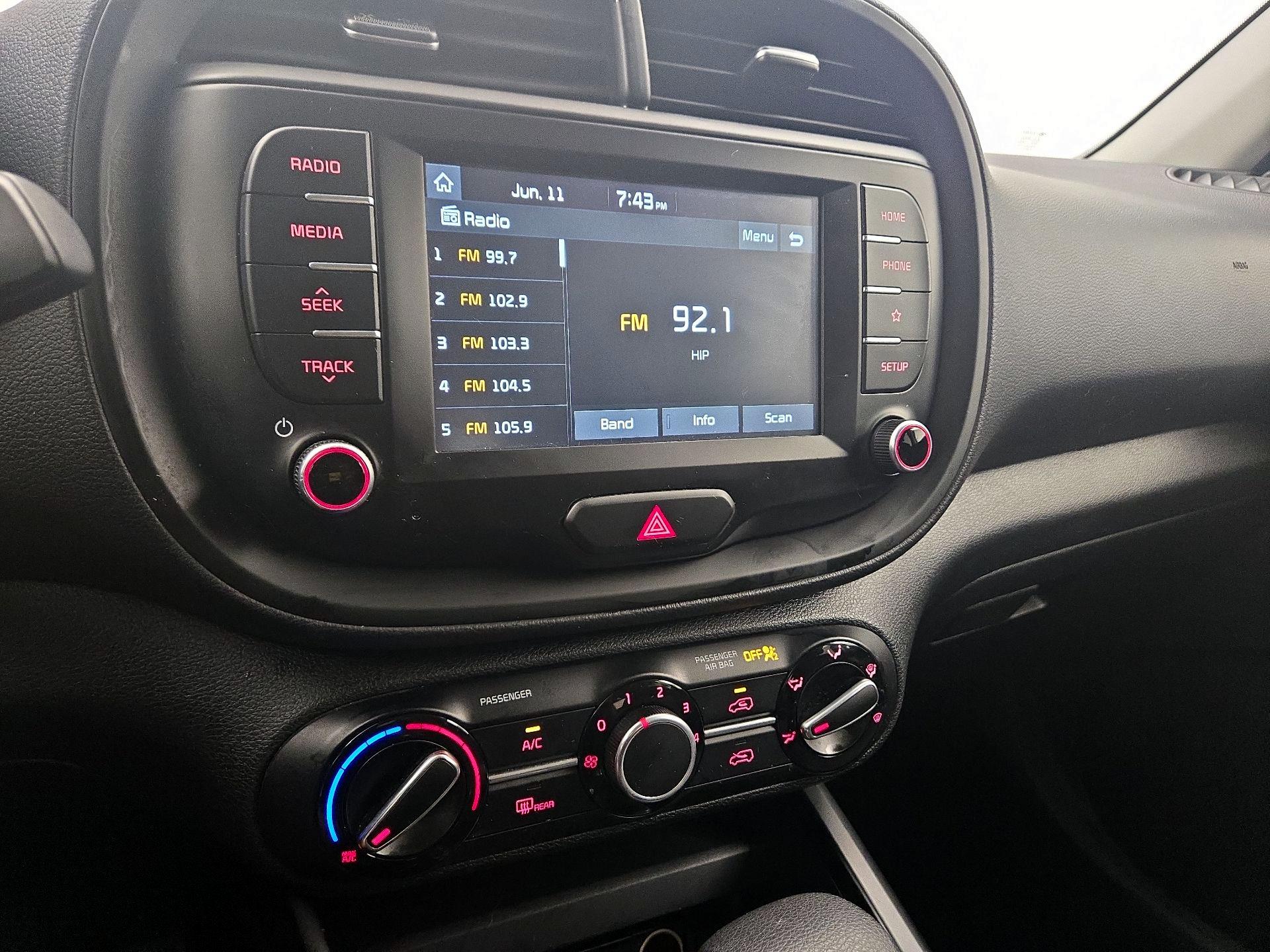 Thumbnail: 2020 Kia Soul - 15
