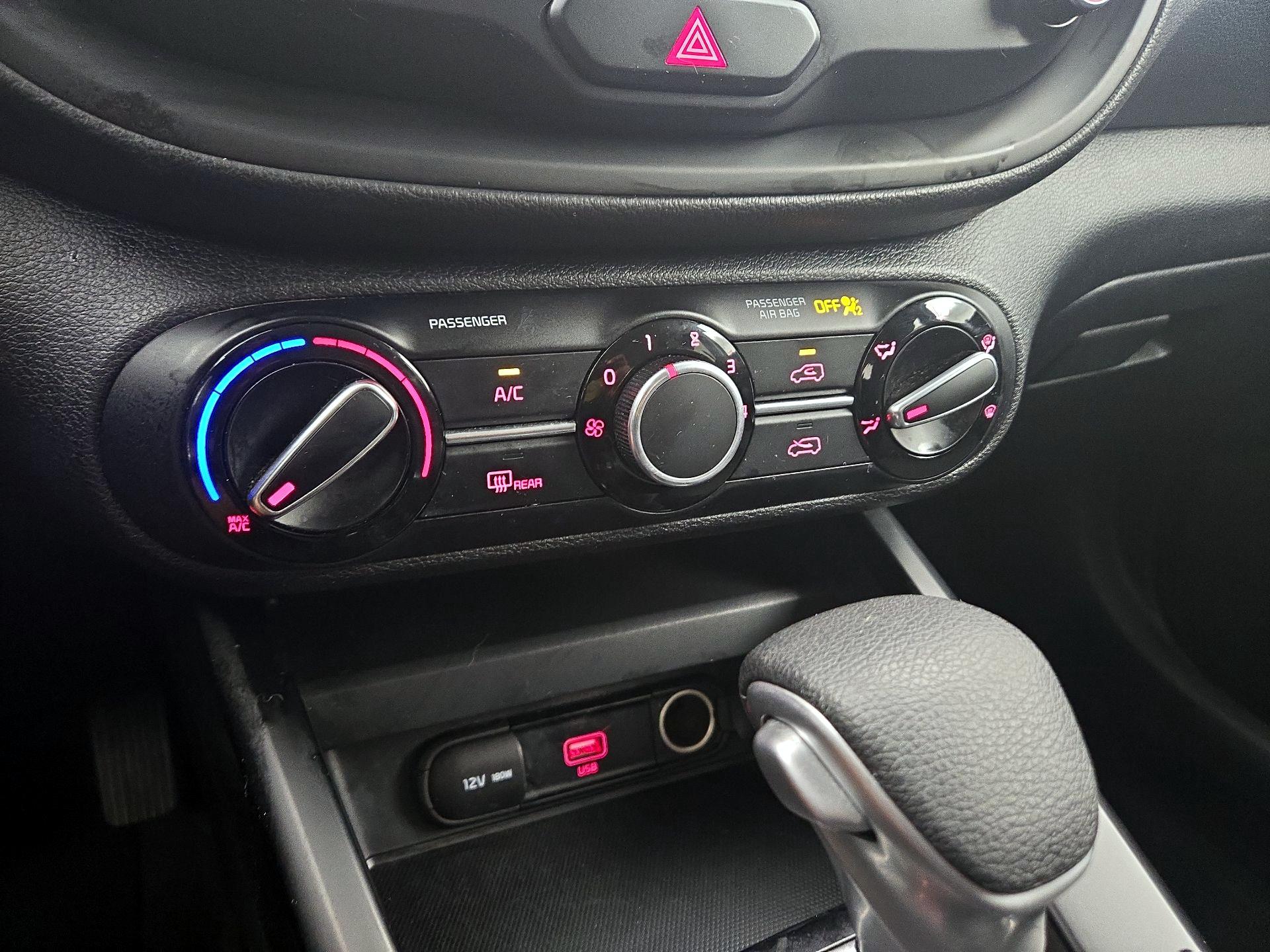 Thumbnail: 2020 Kia Soul - 16