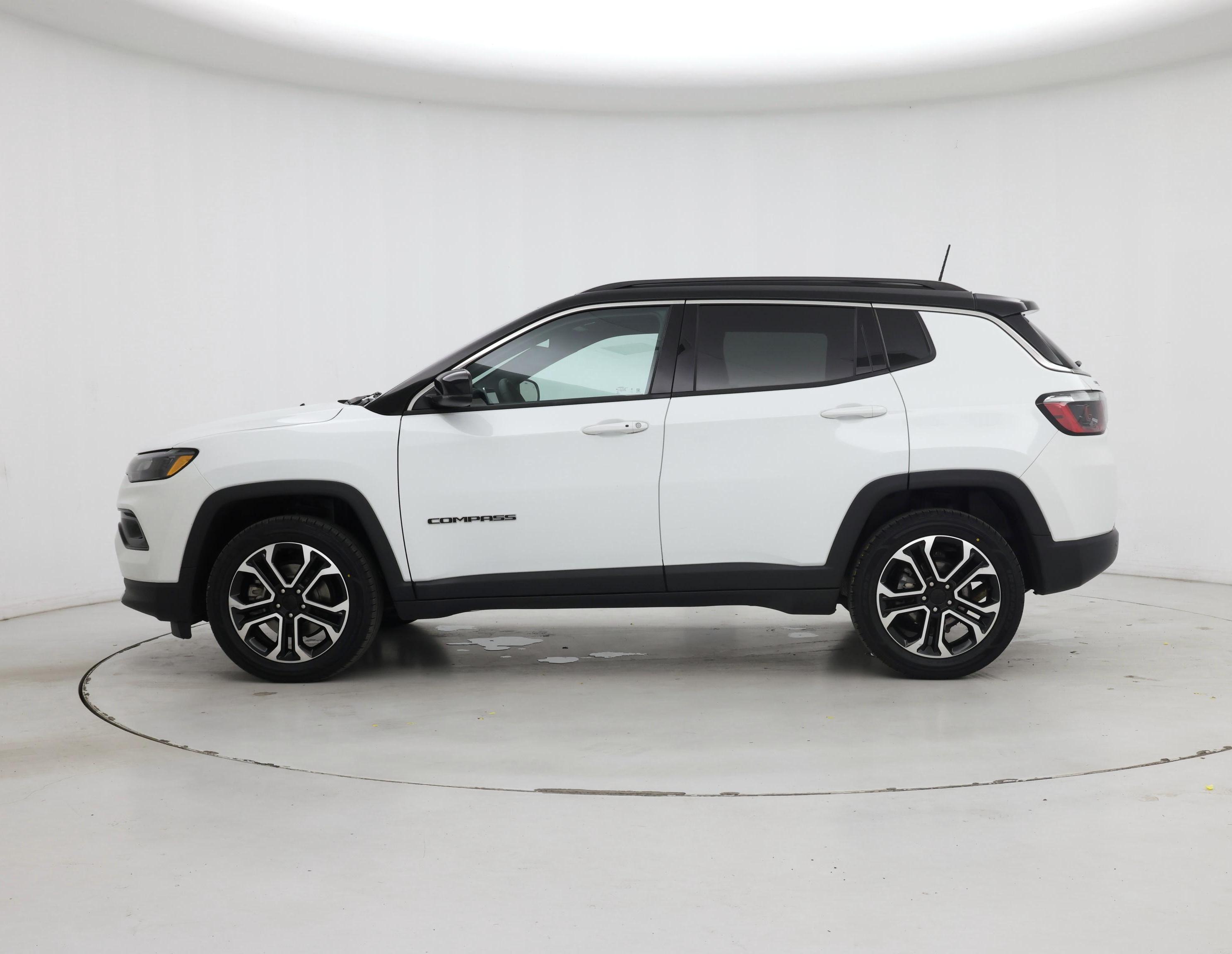 Thumbnail: 2023 Jeep Compass - 3
