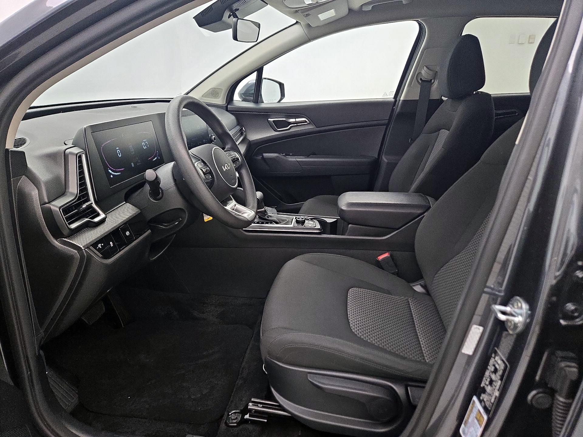 Thumbnail: 2023 Kia Sportage - 11