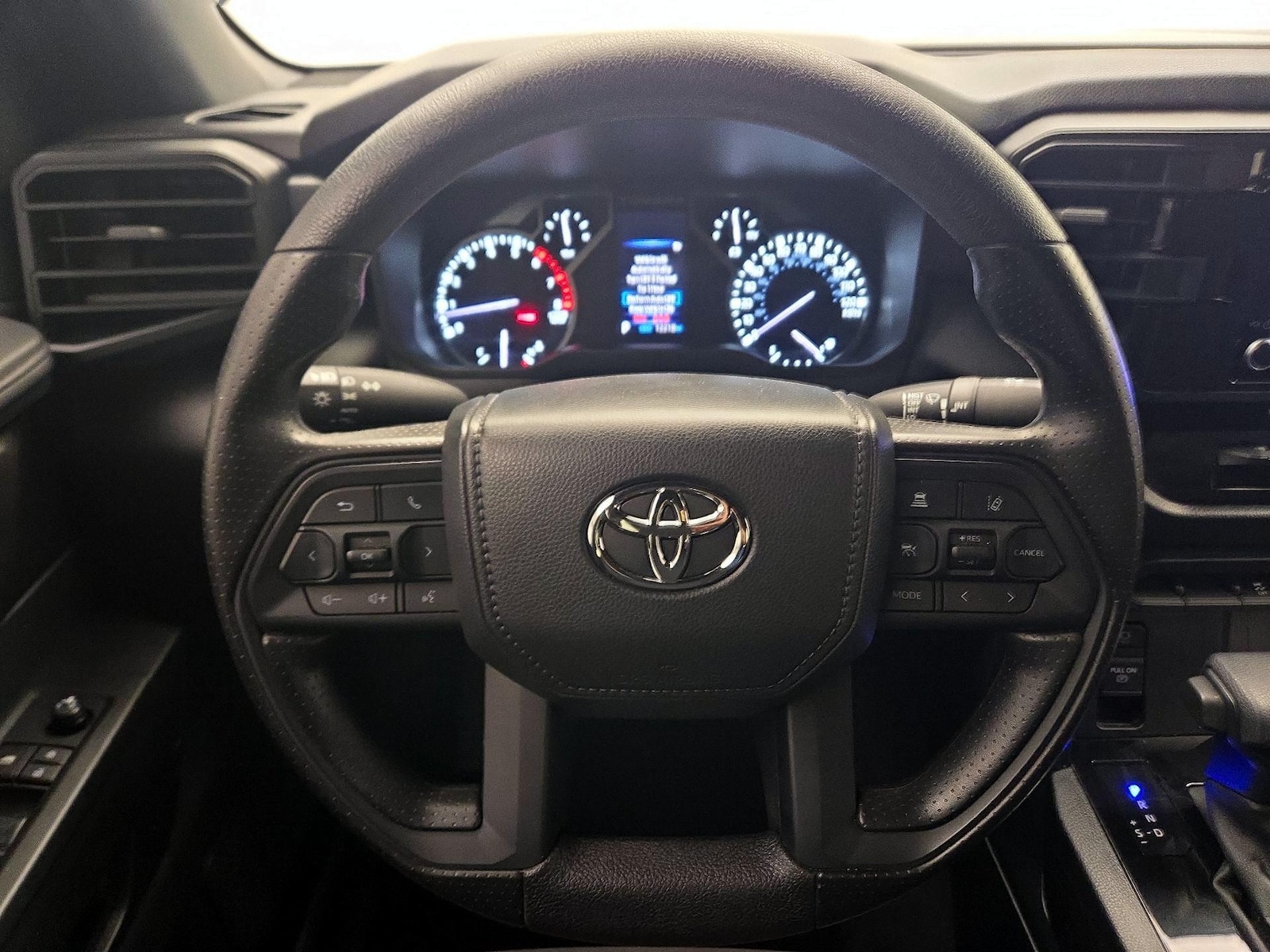 2025 Toyota Tundra SR - Photo 11