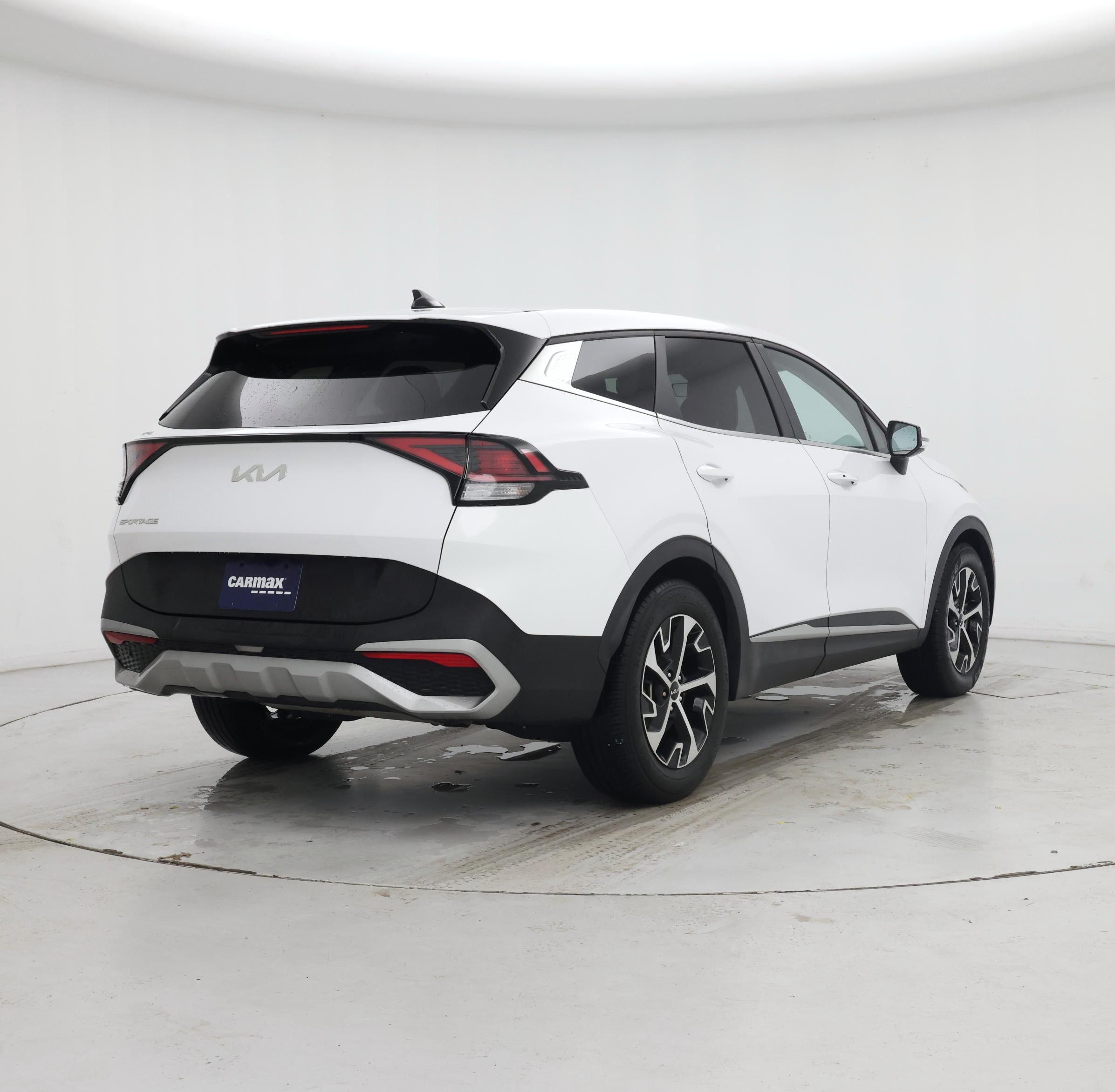 Thumbnail: 2023 Kia Sportage - 8