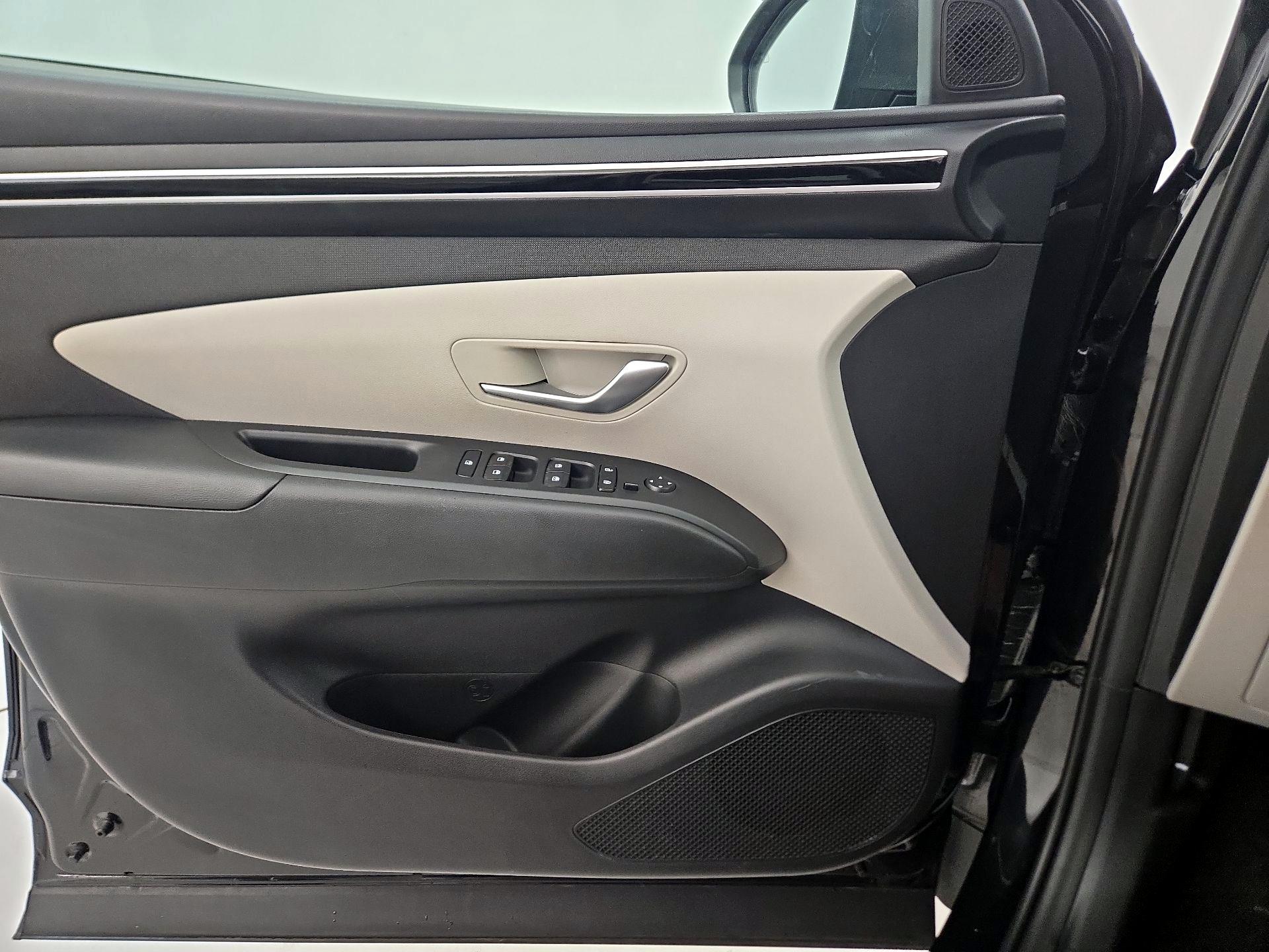 Thumbnail: 2023 Hyundai Tucson - 12