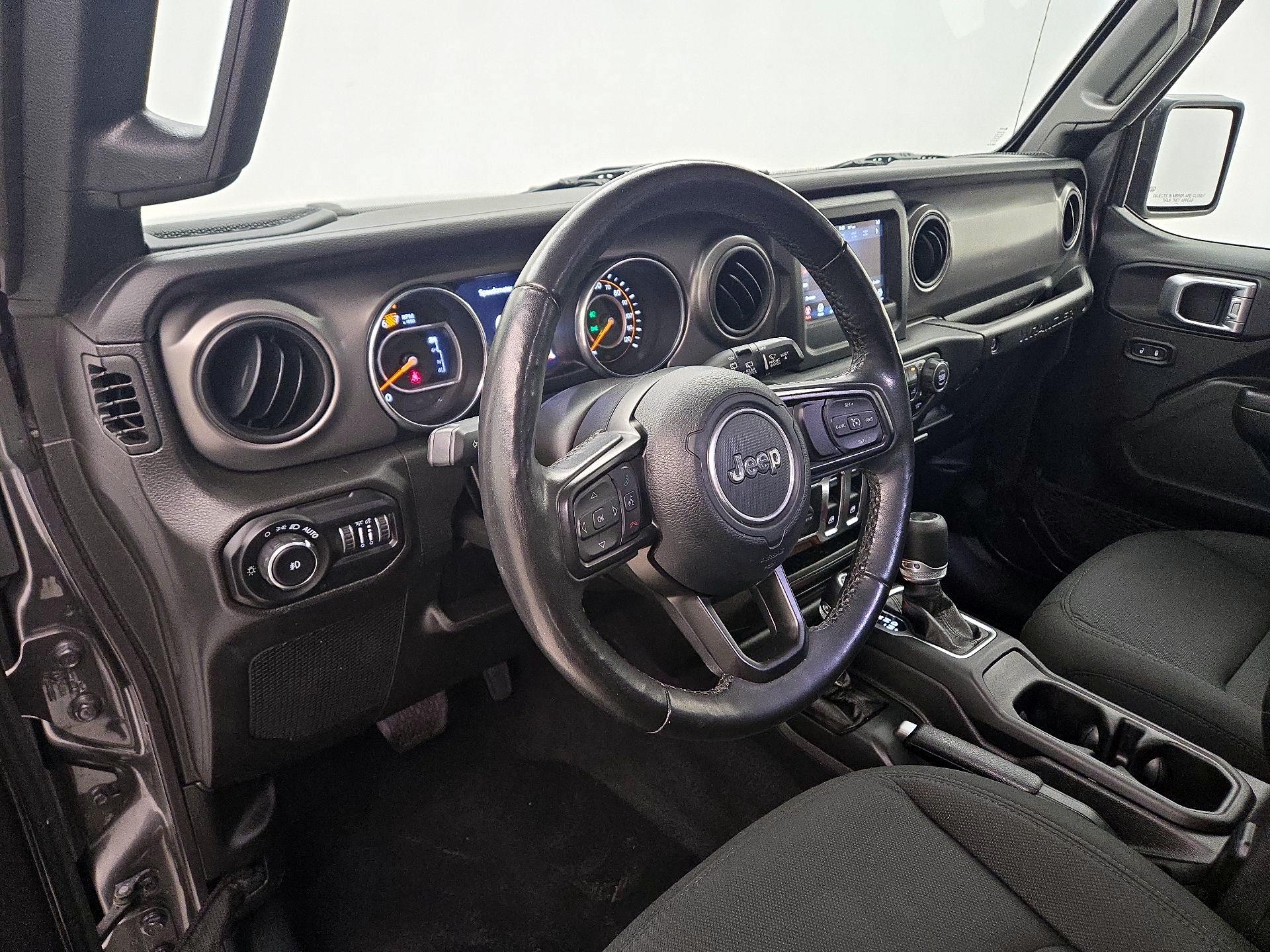 Thumbnail: 2022 Jeep Wrangler - 9