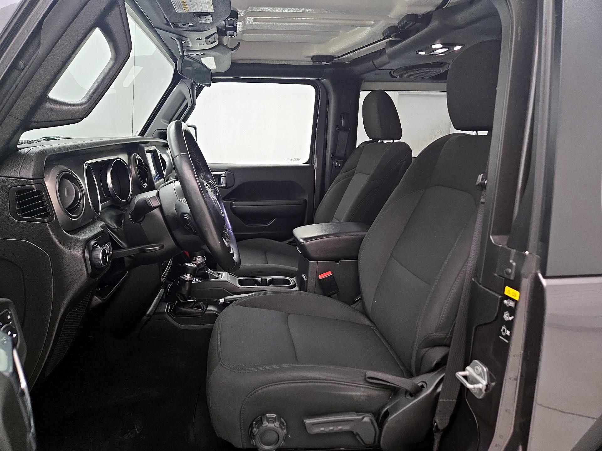 Thumbnail: 2022 Jeep Wrangler - 11