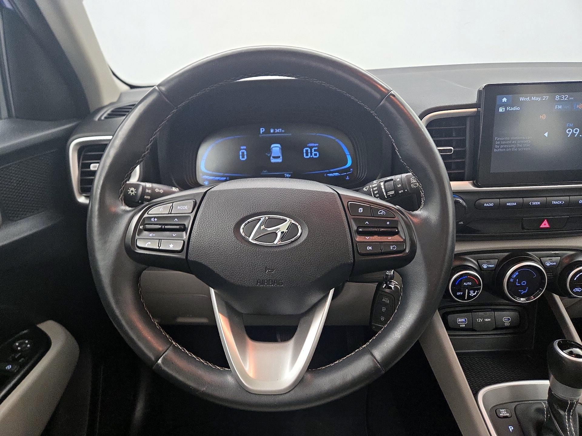 Thumbnail: 2023 Hyundai Venue - 10