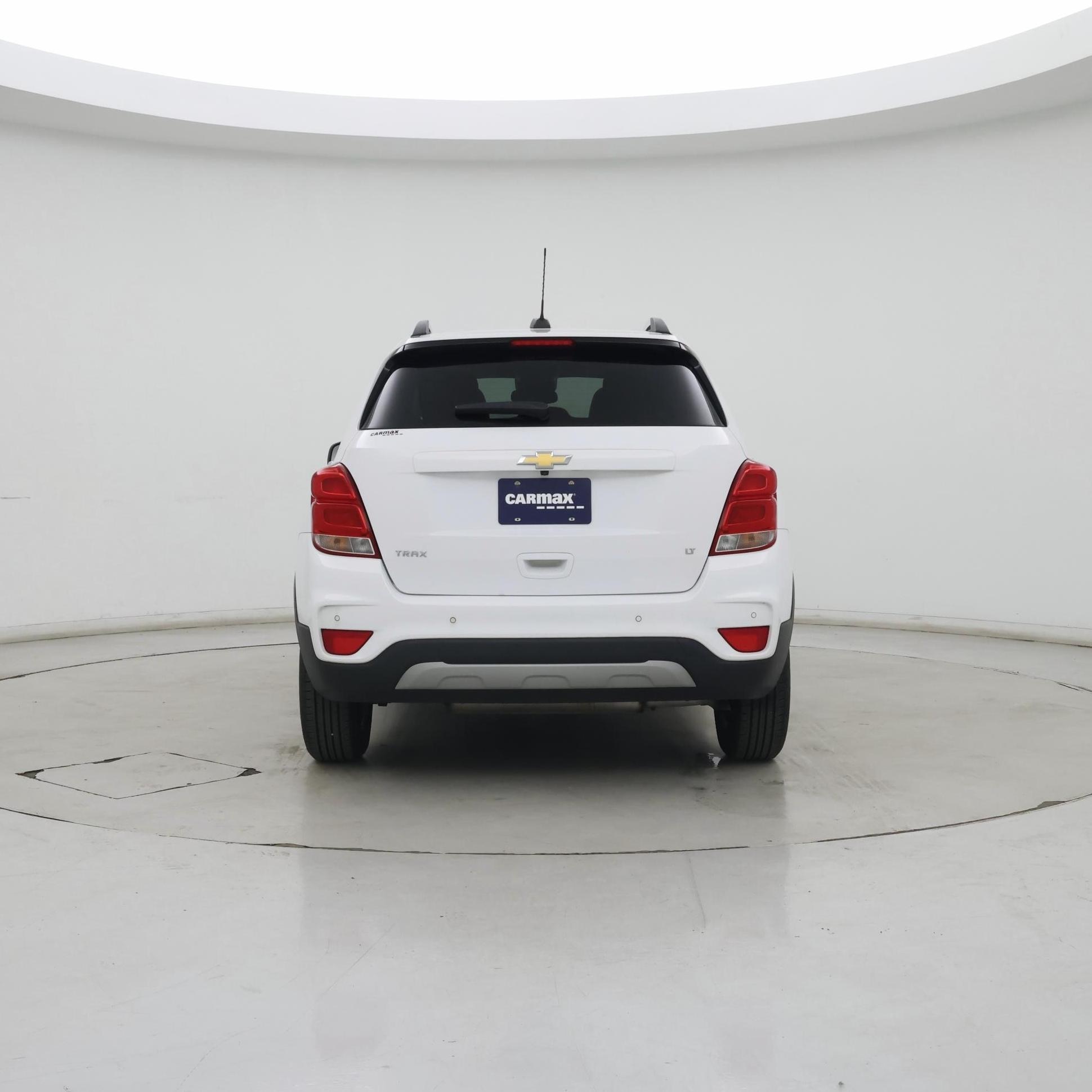 Thumbnail: 2017 Chevrolet Trax - 8