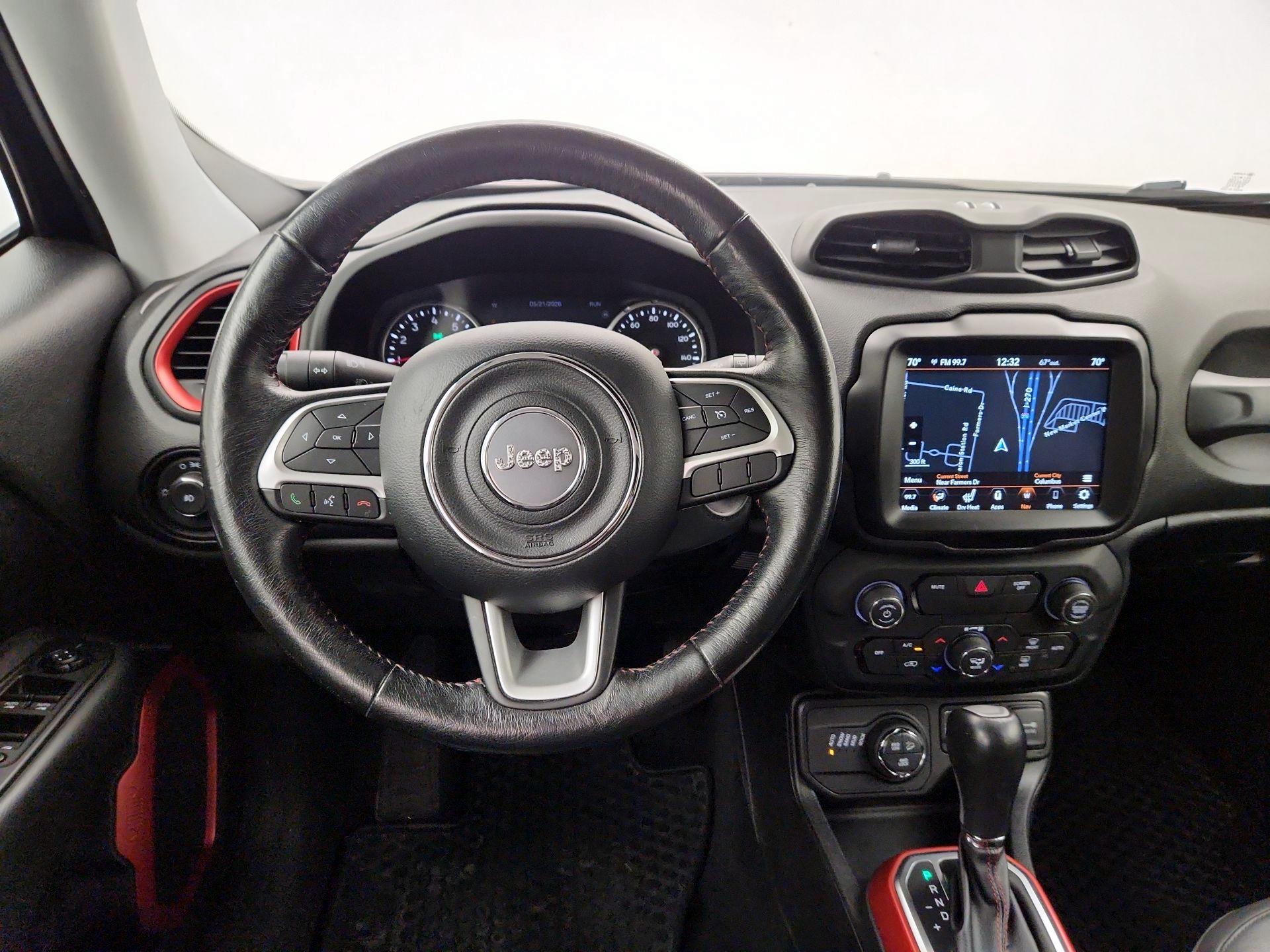Thumbnail: 2018 Jeep Renegade - 10