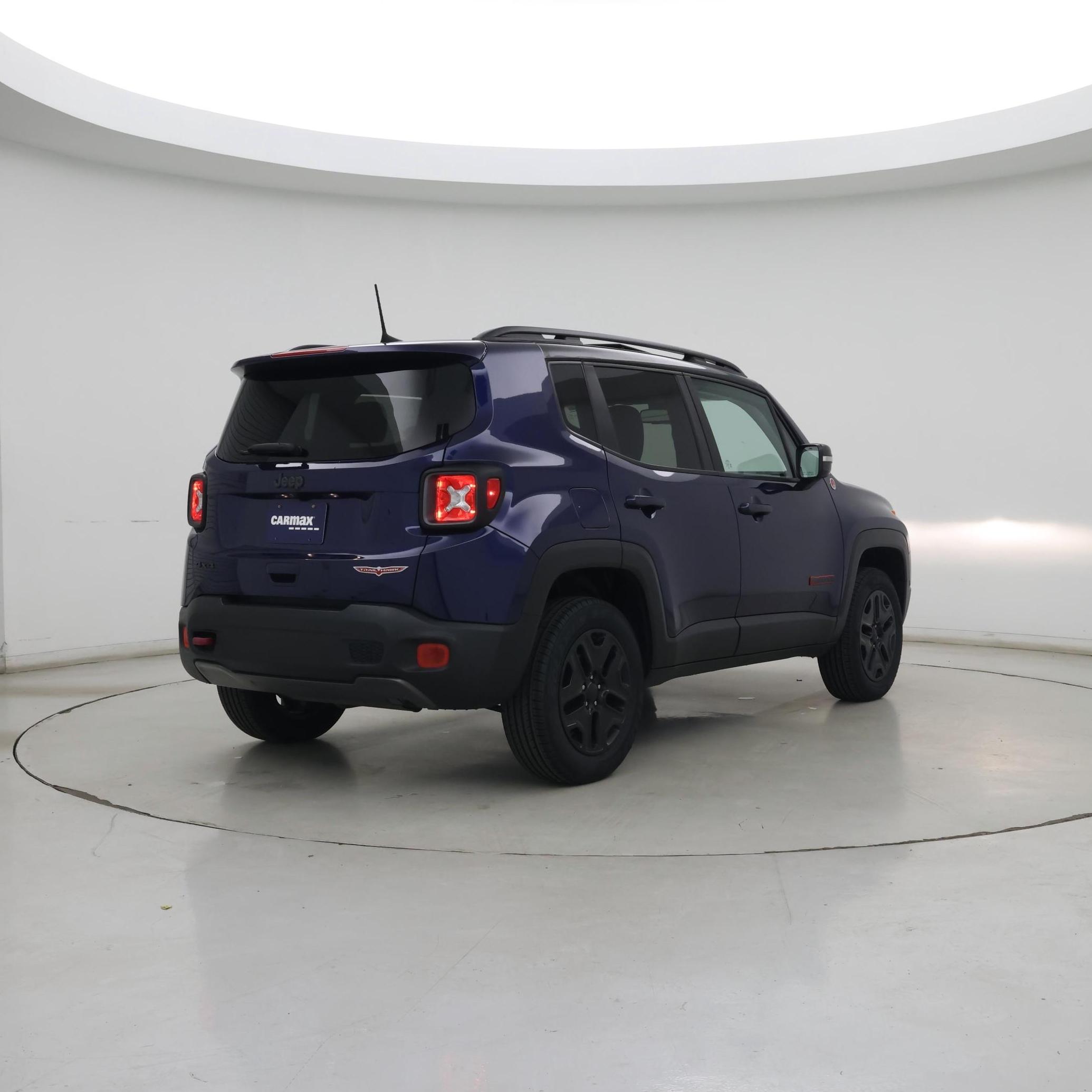 Thumbnail: 2018 Jeep Renegade - 8