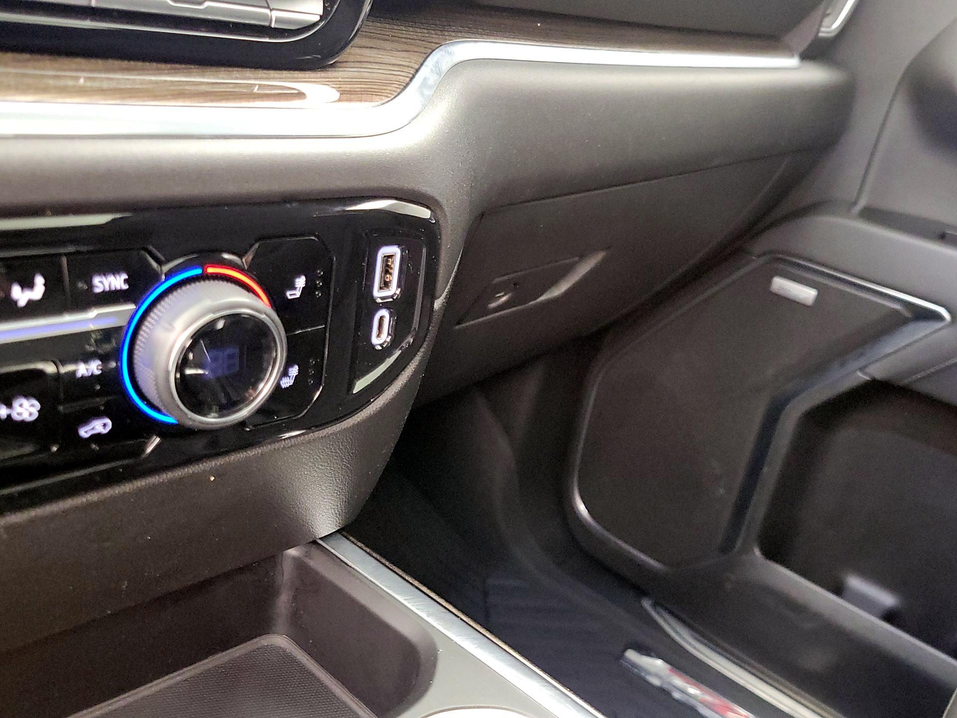 Thumbnail: 2022 Chevrolet Silverado 1500 - 18