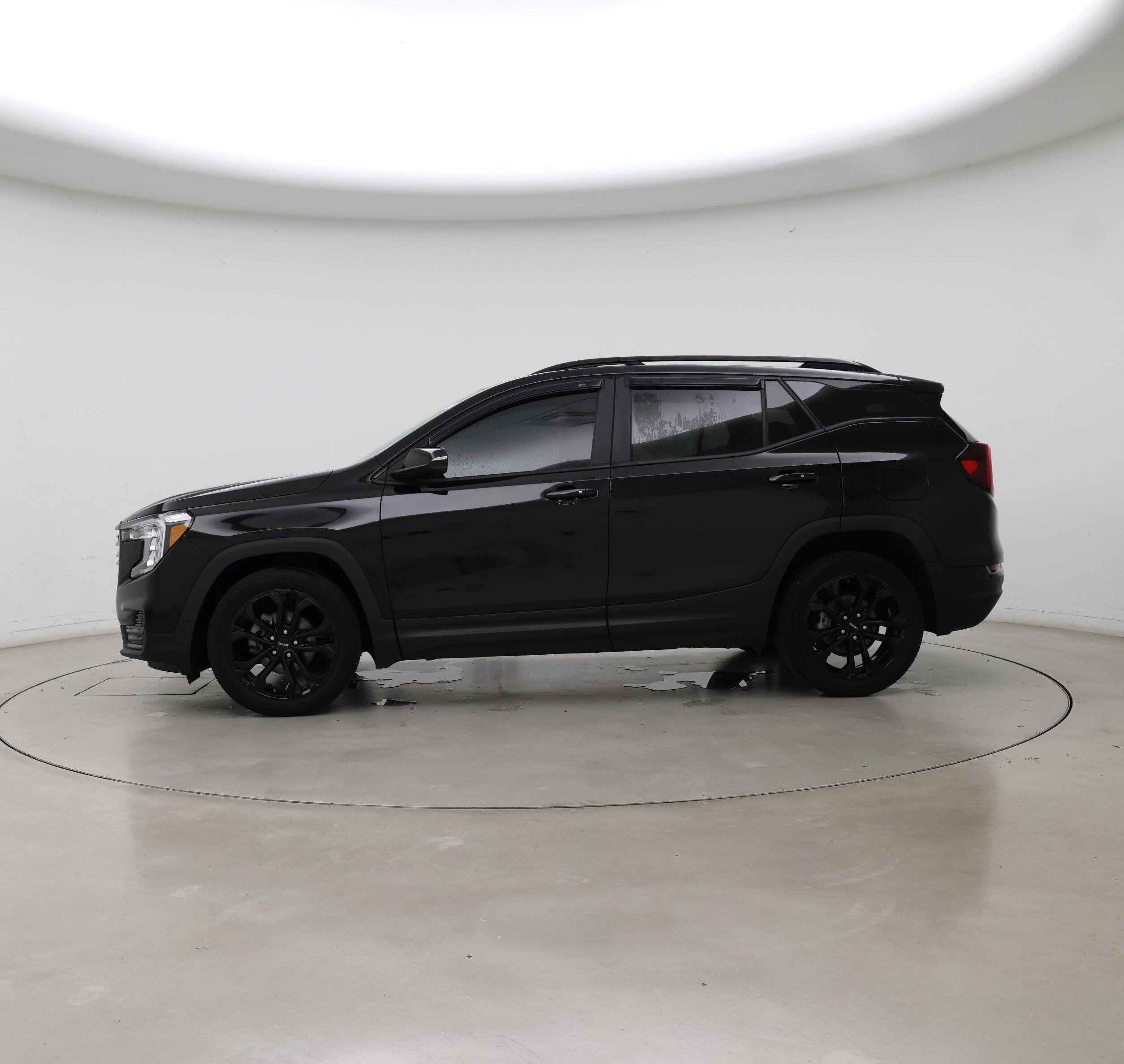Thumbnail: 2022 GMC Terrain - 3