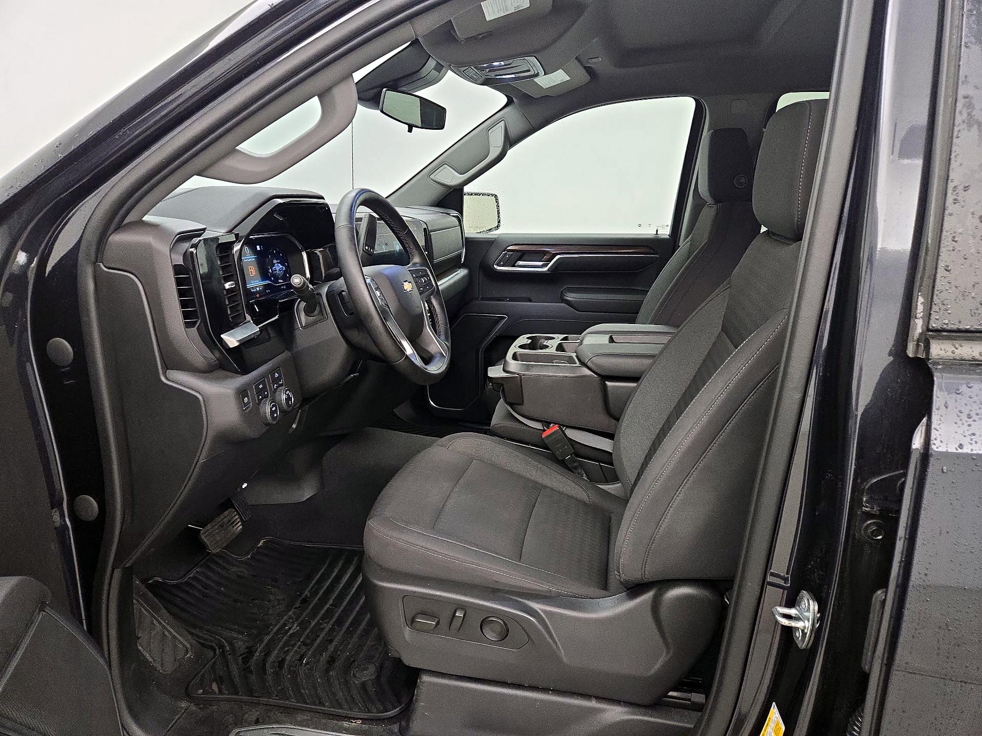 Thumbnail: 2023 Chevrolet Silverado 1500 - 11