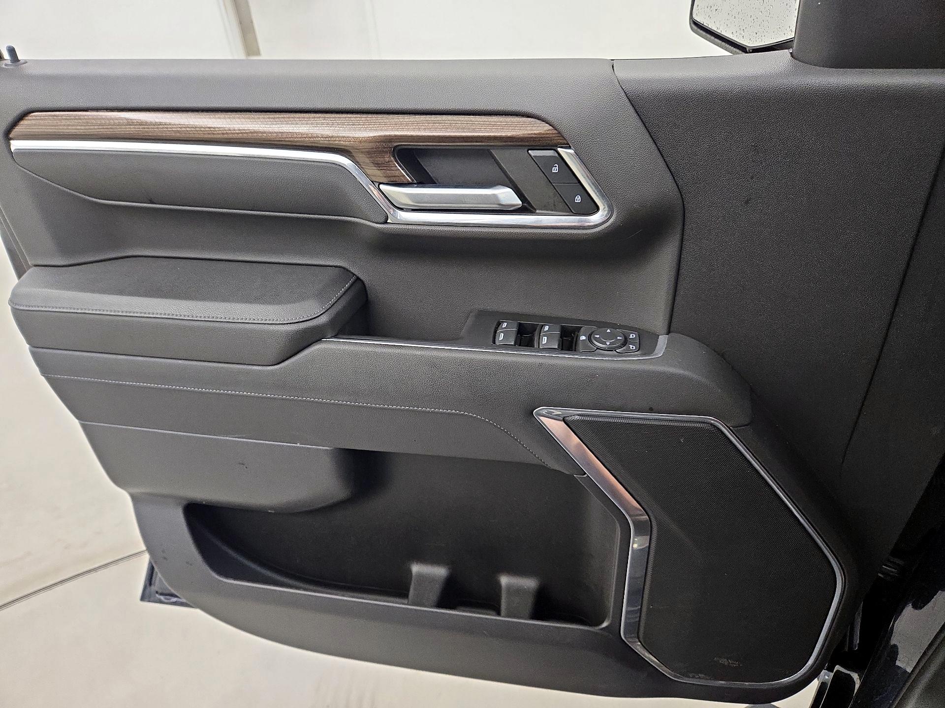 Thumbnail: 2023 Chevrolet Silverado 1500 - 12