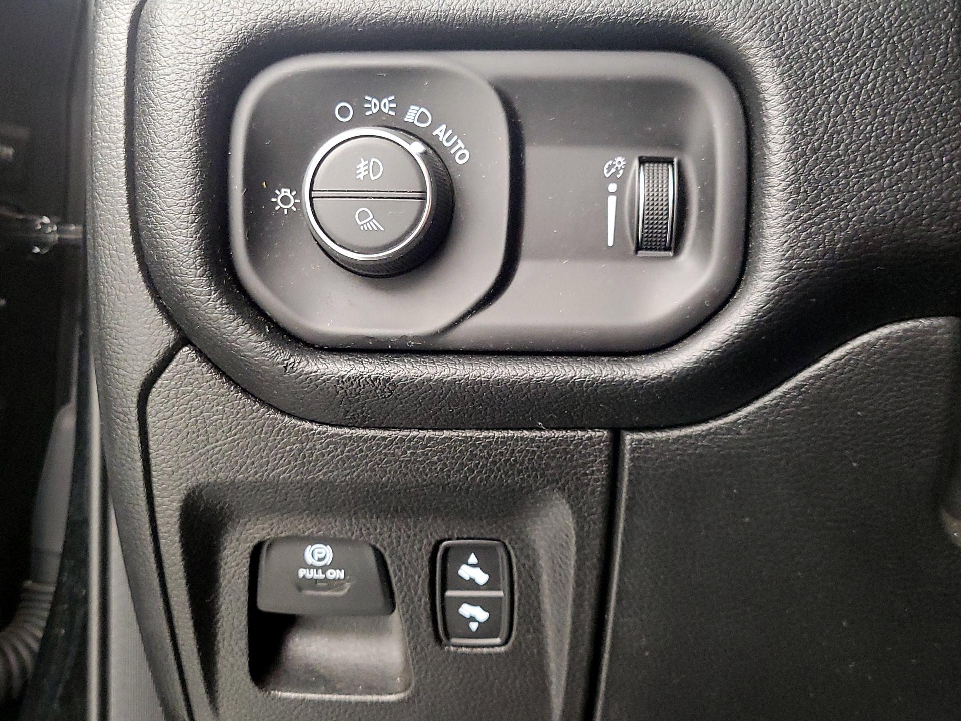 Thumbnail: 2021 RAM 1500 - 13