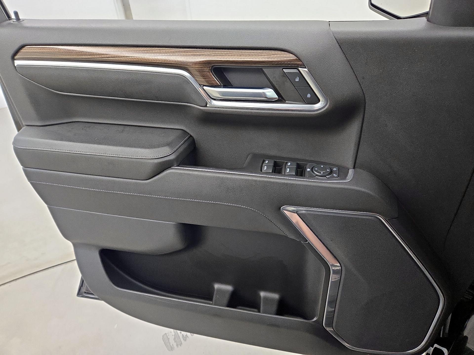 Thumbnail: 2023 Chevrolet Silverado 1500 - 12