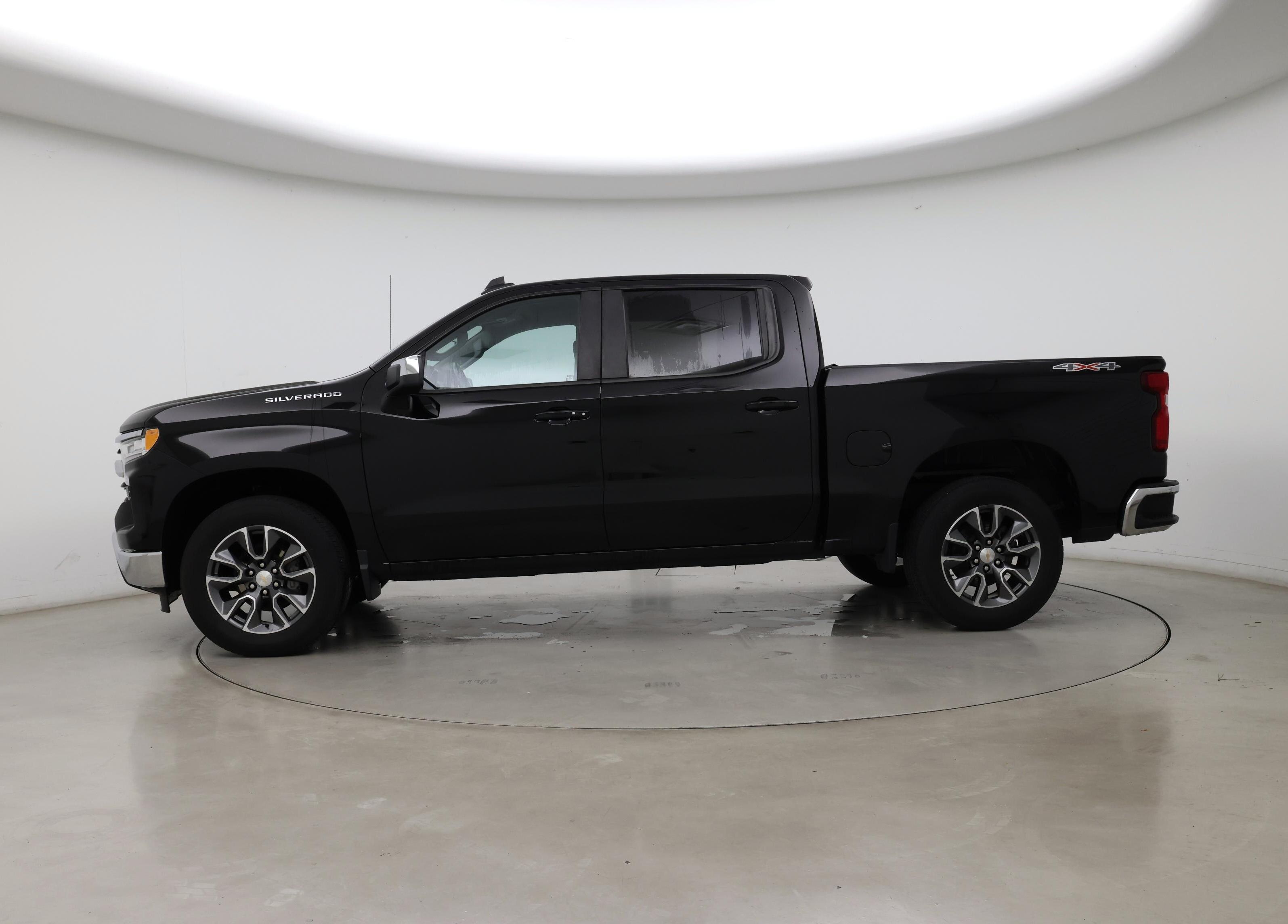 Thumbnail: 2023 Chevrolet Silverado 1500 - 3