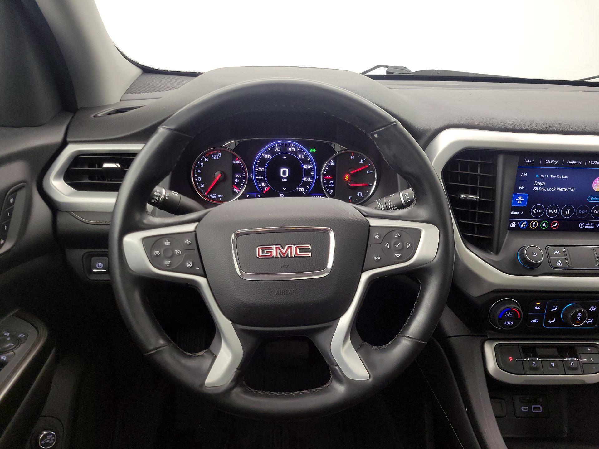 Thumbnail: 2023 GMC Acadia - 10