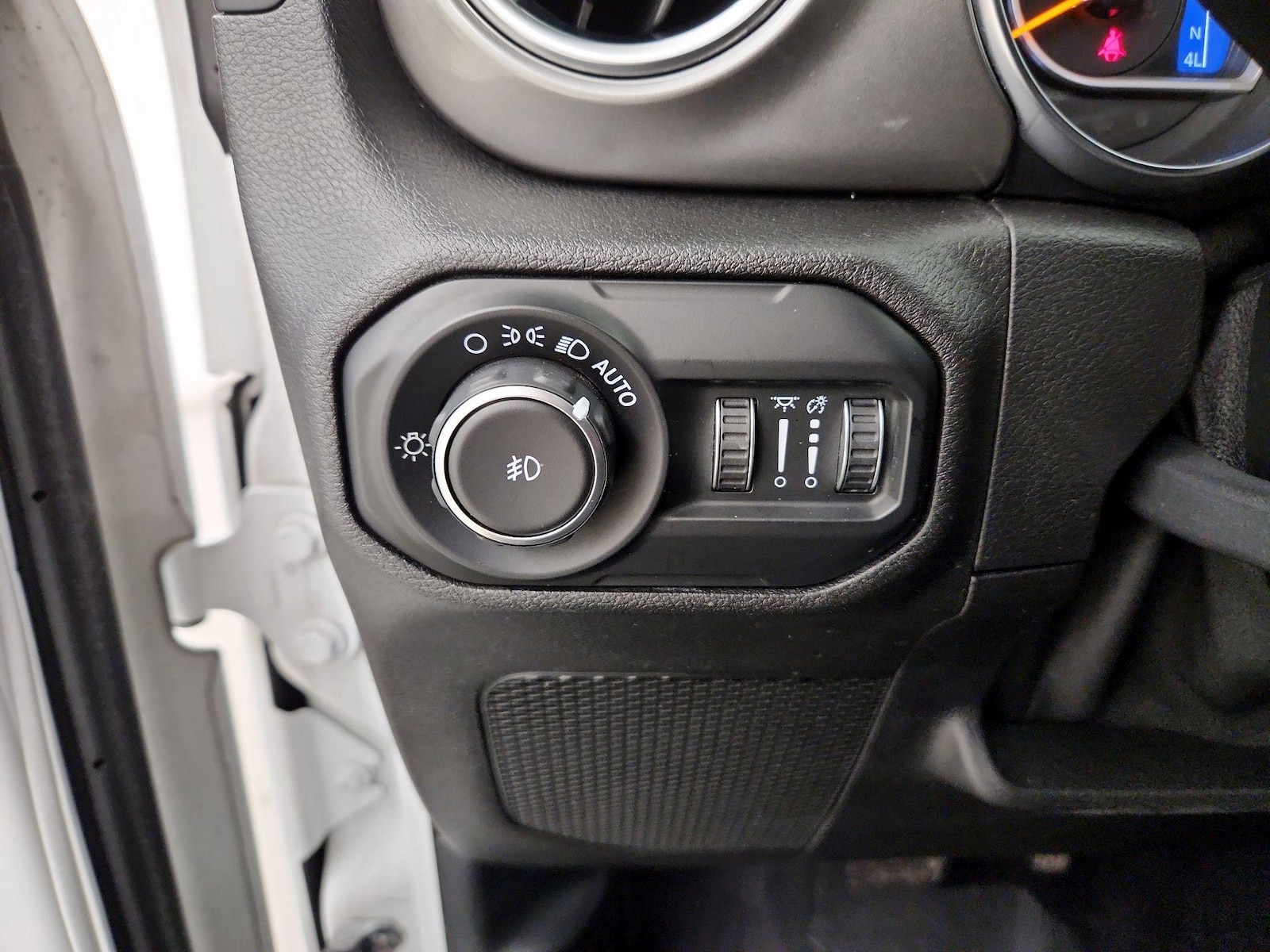 2020 Jeep Wrangler Unlimited Sahara - Photo 14