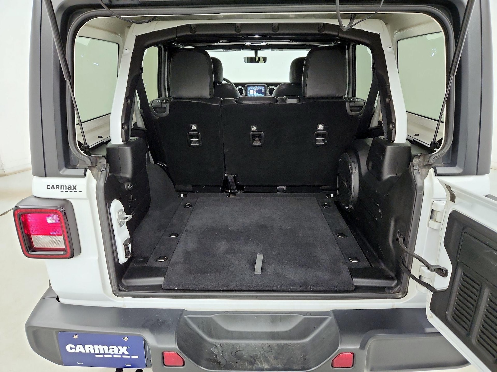 2020 Jeep Wrangler Unlimited Sahara - Photo 22
