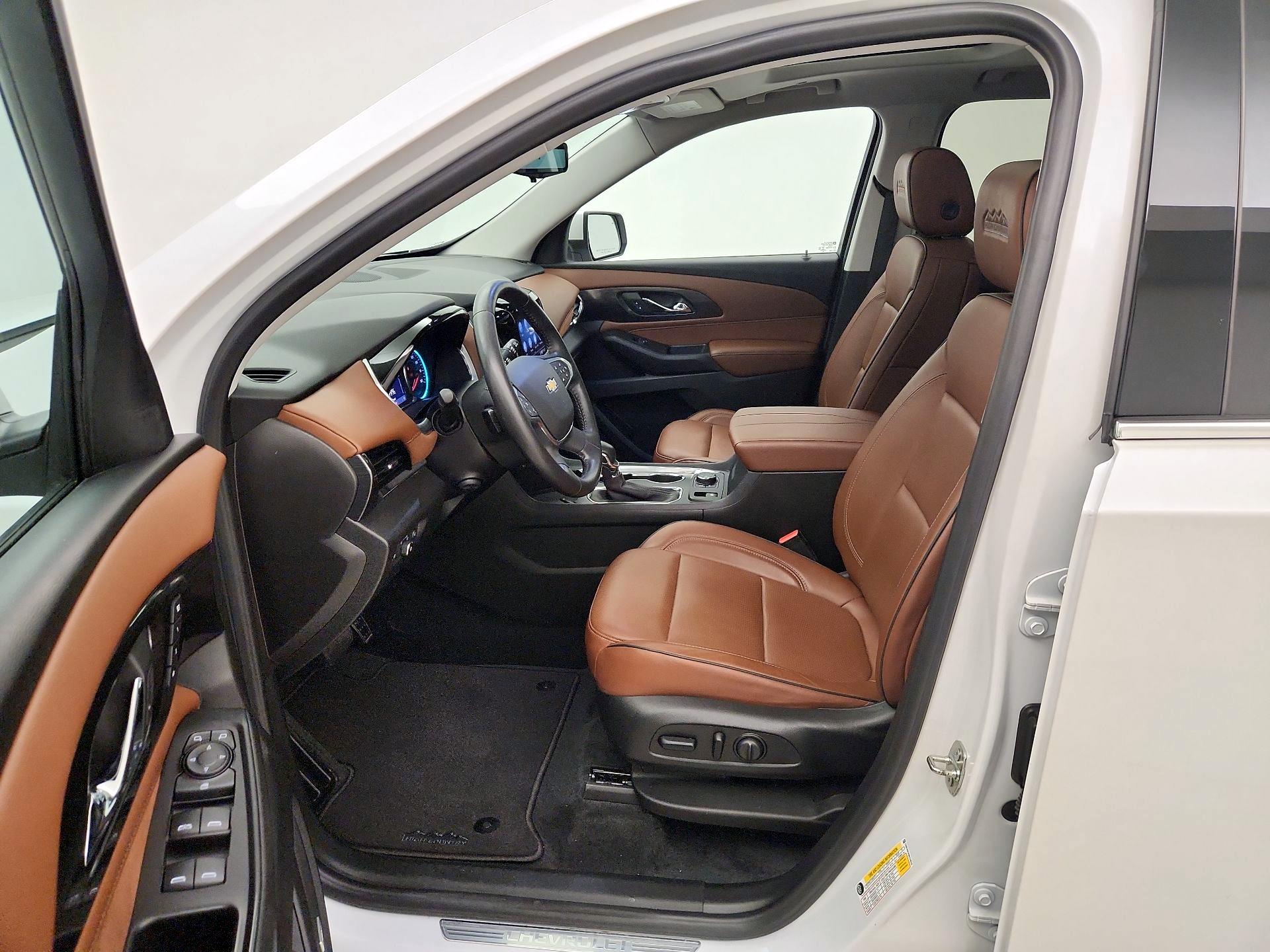 Thumbnail: 2021 Chevrolet Traverse - 11