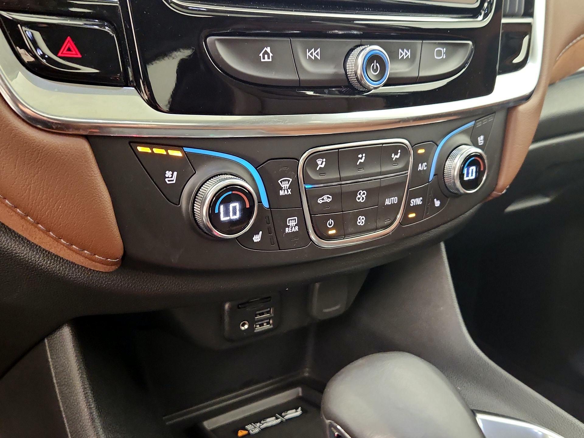 Thumbnail: 2021 Chevrolet Traverse - 17