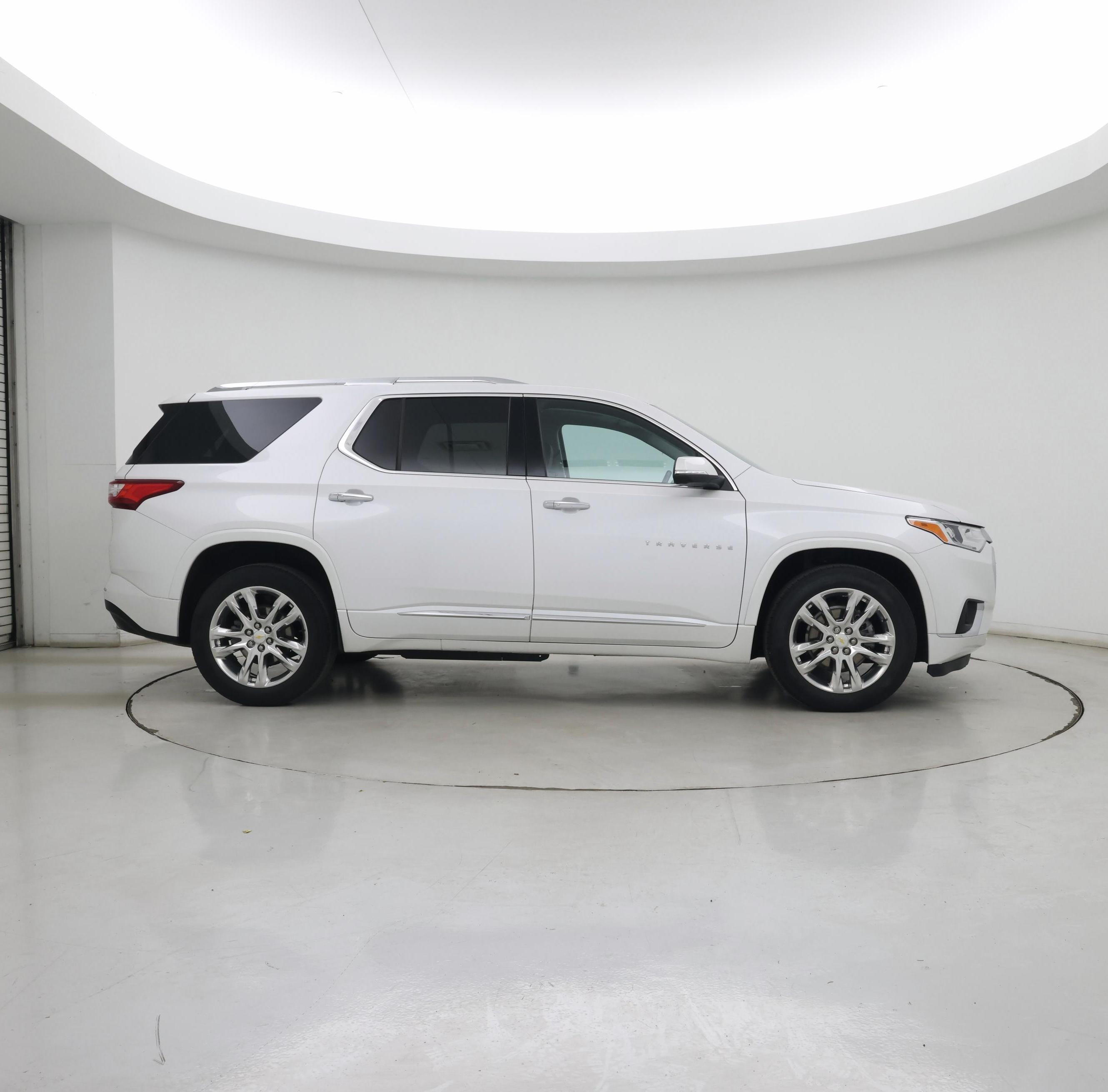 Thumbnail: 2021 Chevrolet Traverse - 7