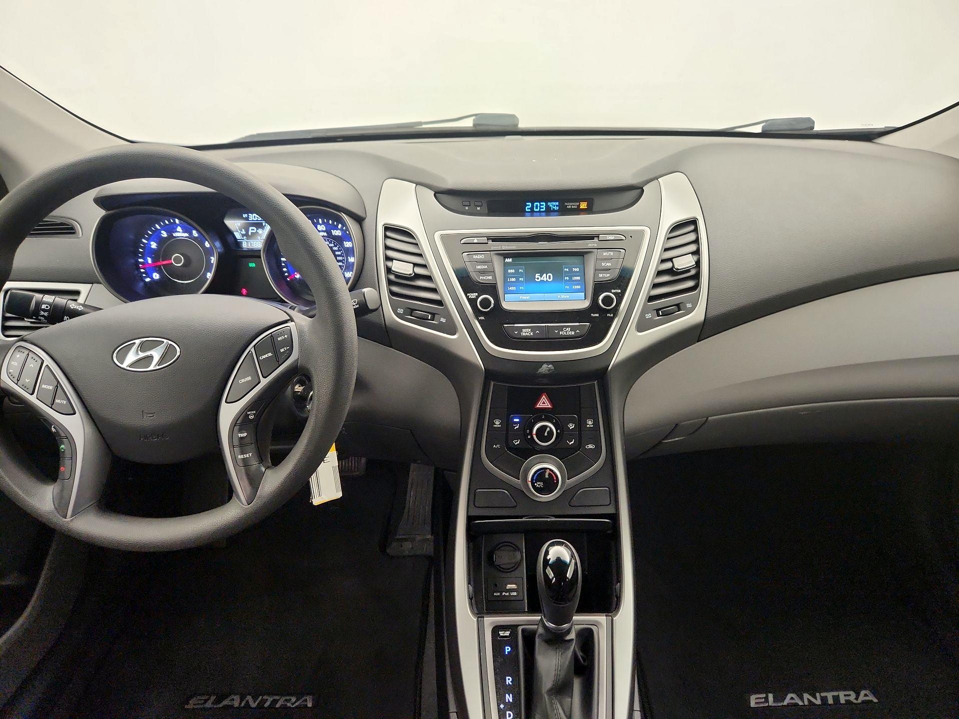 Thumbnail: 2015 Hyundai Elantra - 9
