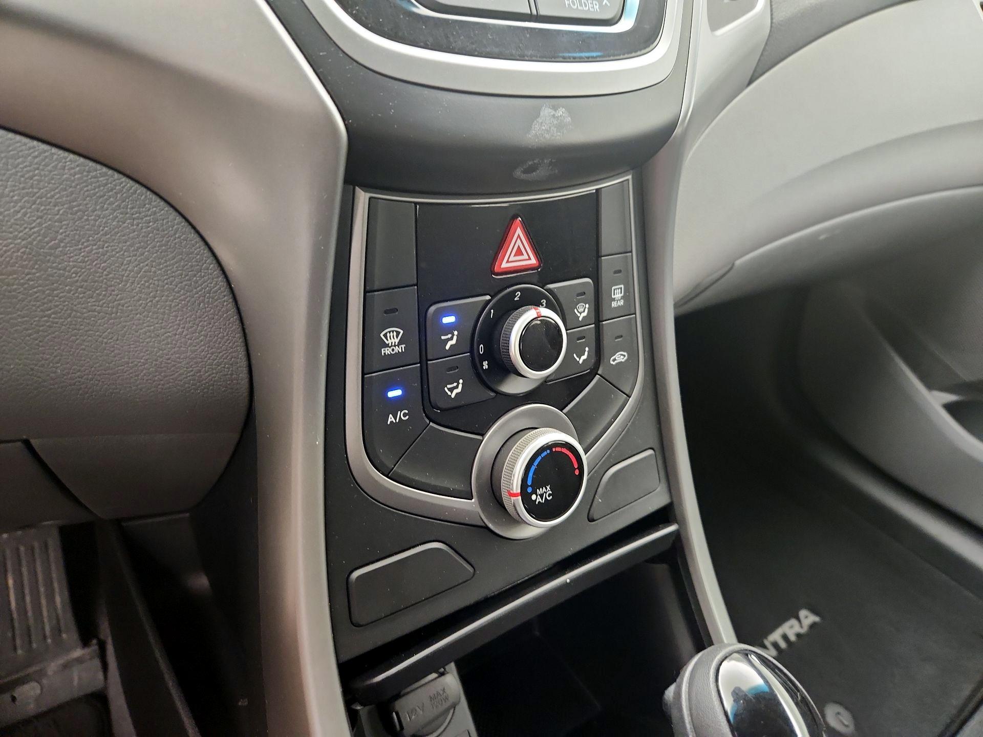 Thumbnail: 2015 Hyundai Elantra - 15