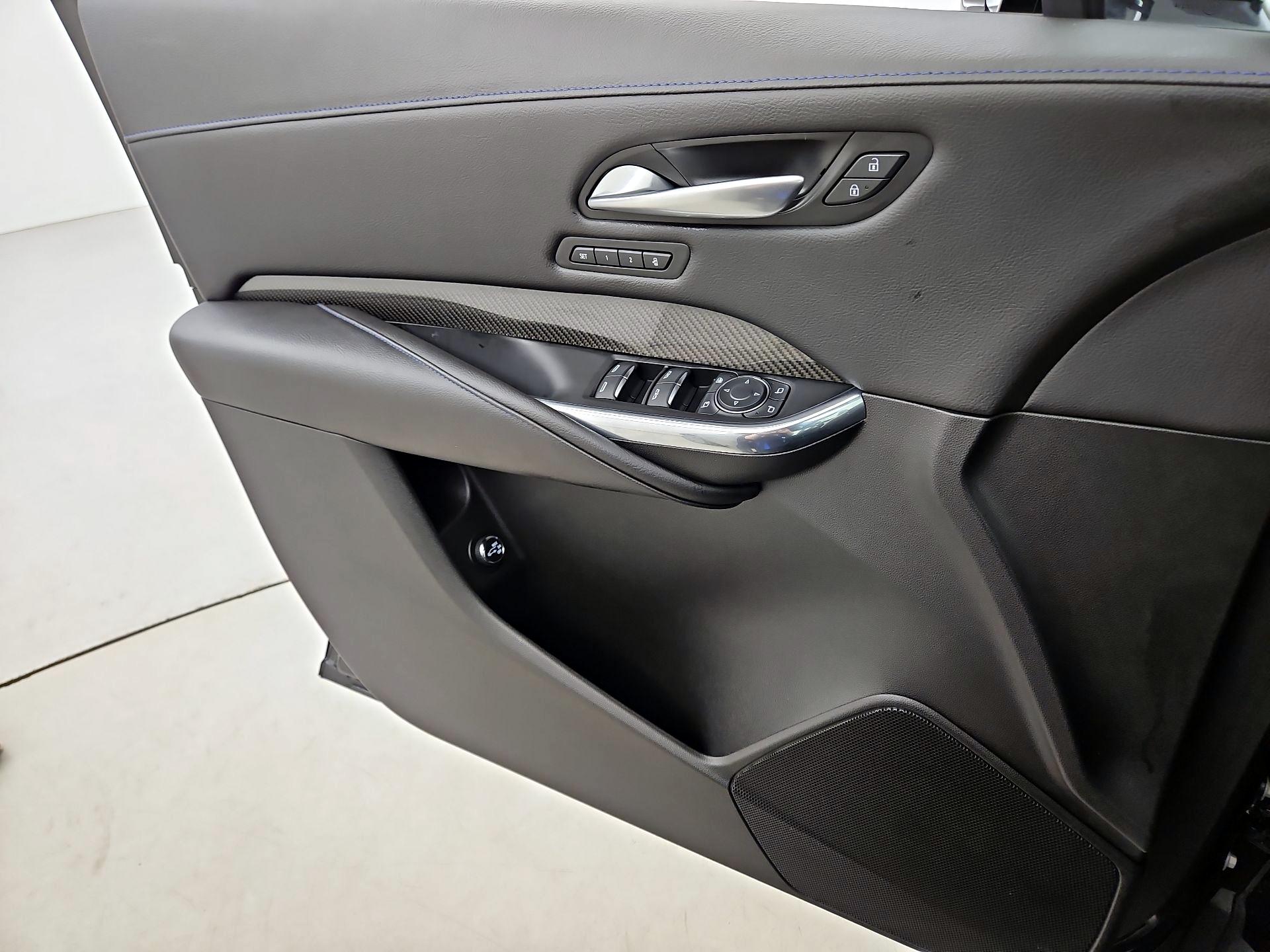 Thumbnail: 2024 Cadillac XT4 - 12