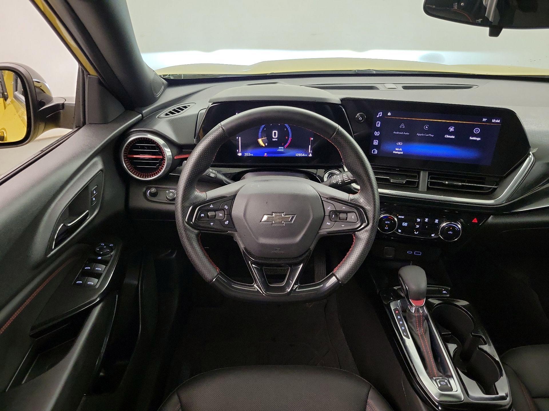 Thumbnail: 2024 Chevrolet Trax - 10
