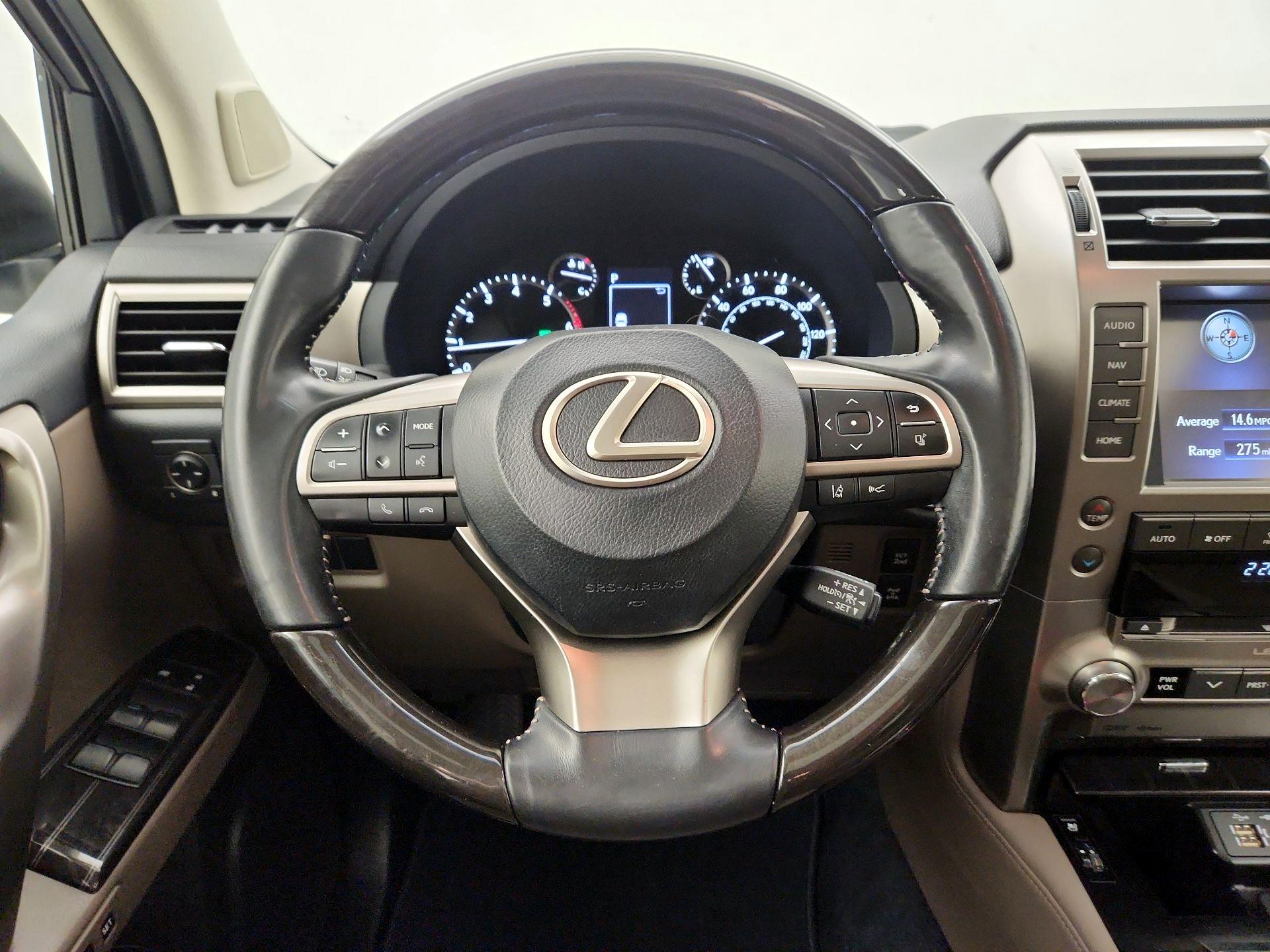 Thumbnail: 2020 Lexus GX - 10