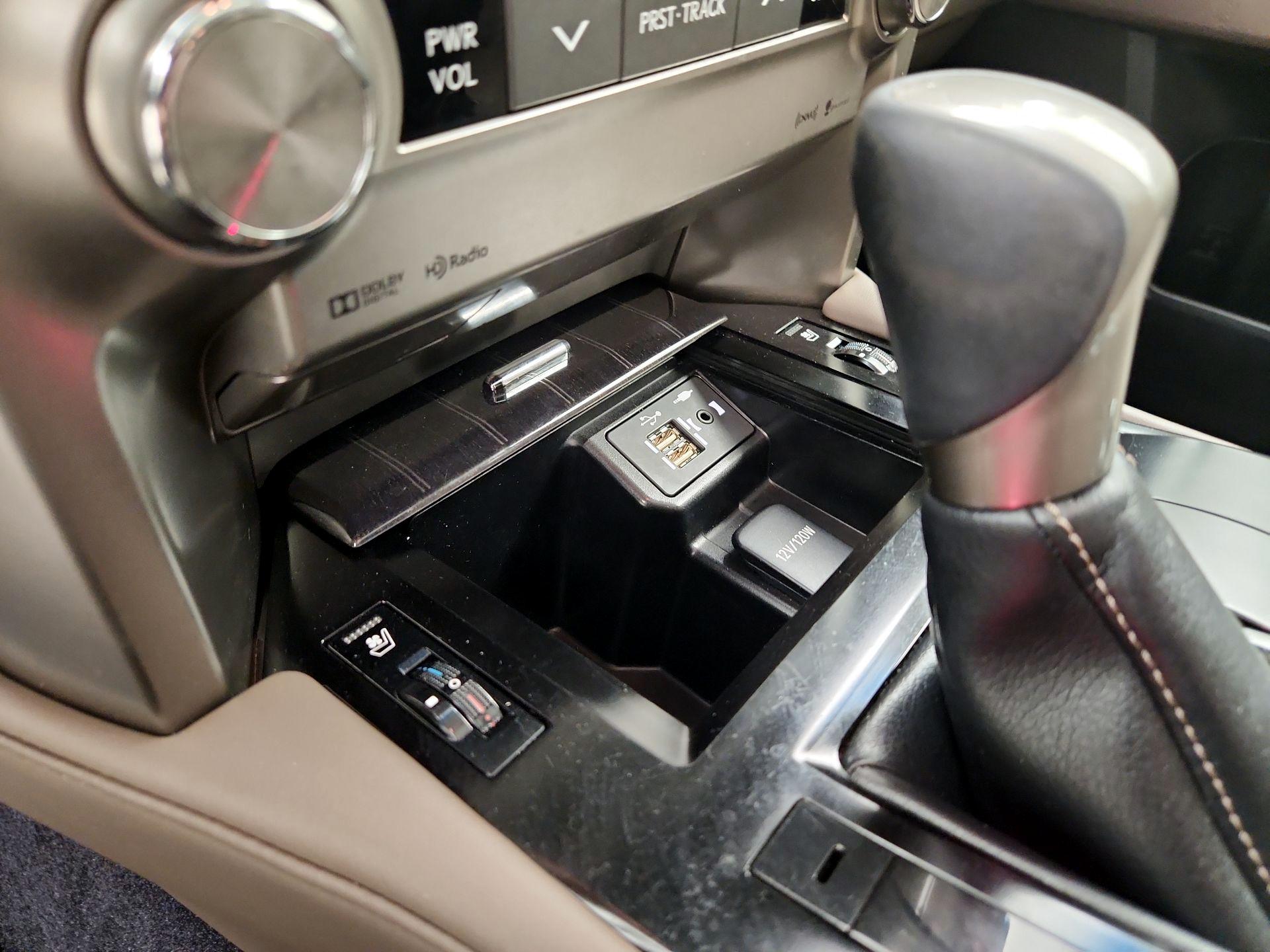 Thumbnail: 2020 Lexus GX - 19