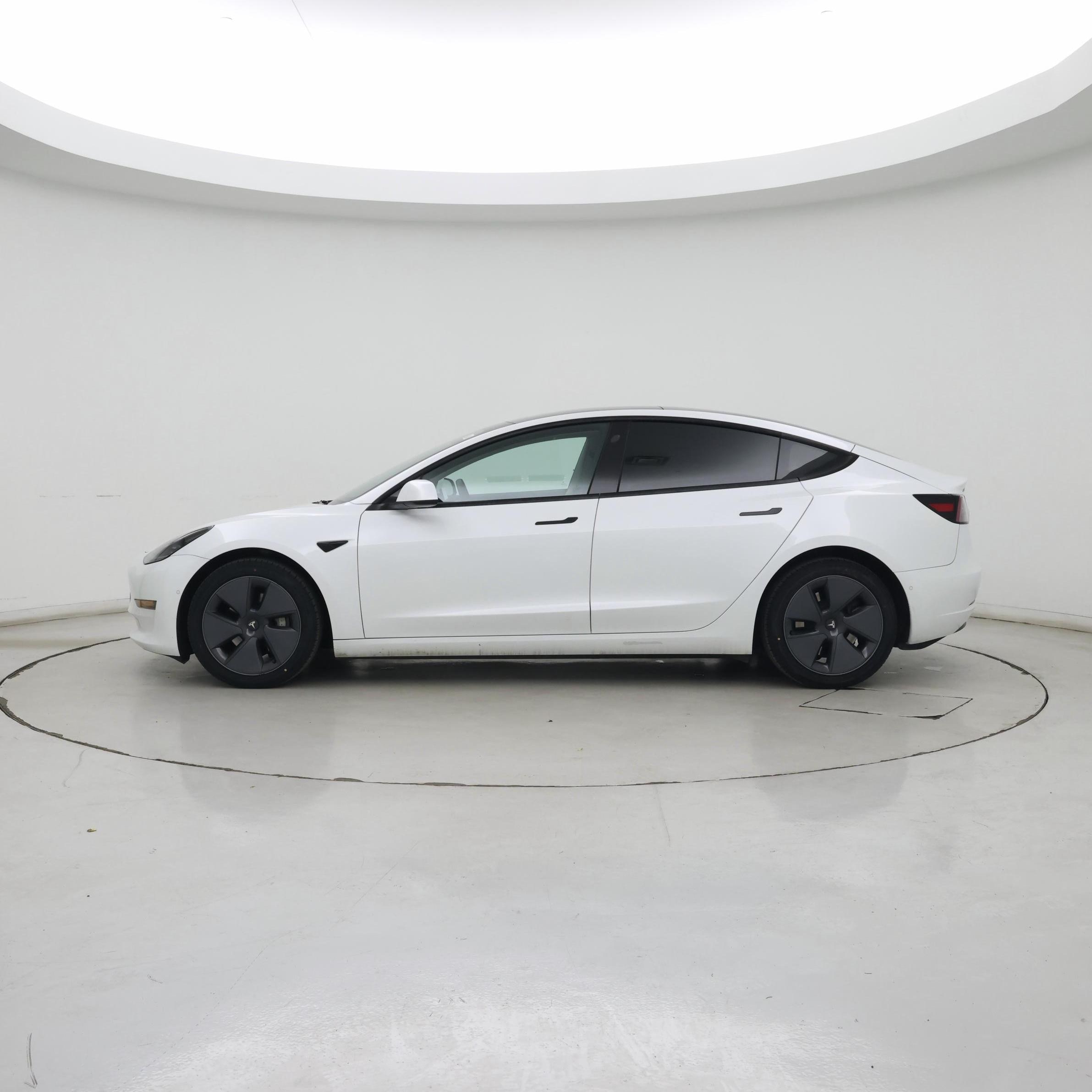 Thumbnail: 2022 Tesla Model 3 - 3